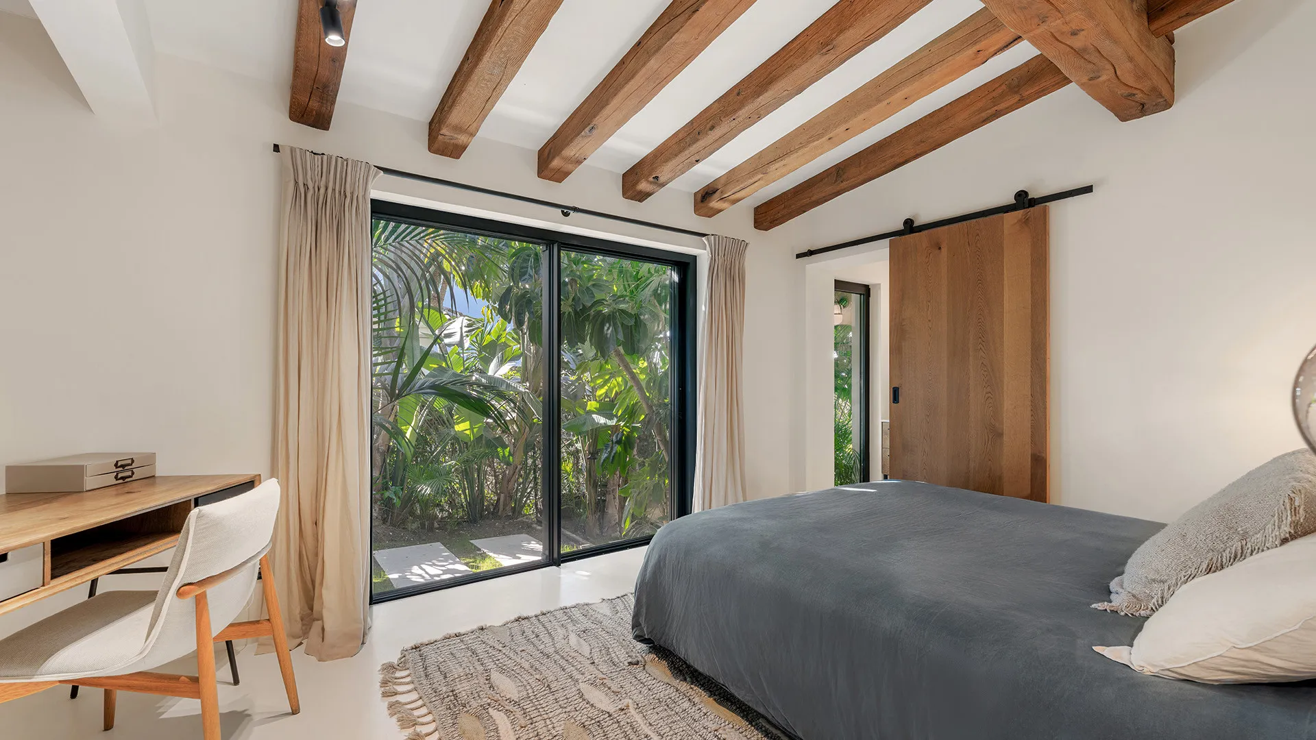 Villa con 5 dormitorios en venta en Los Naranjos Golf