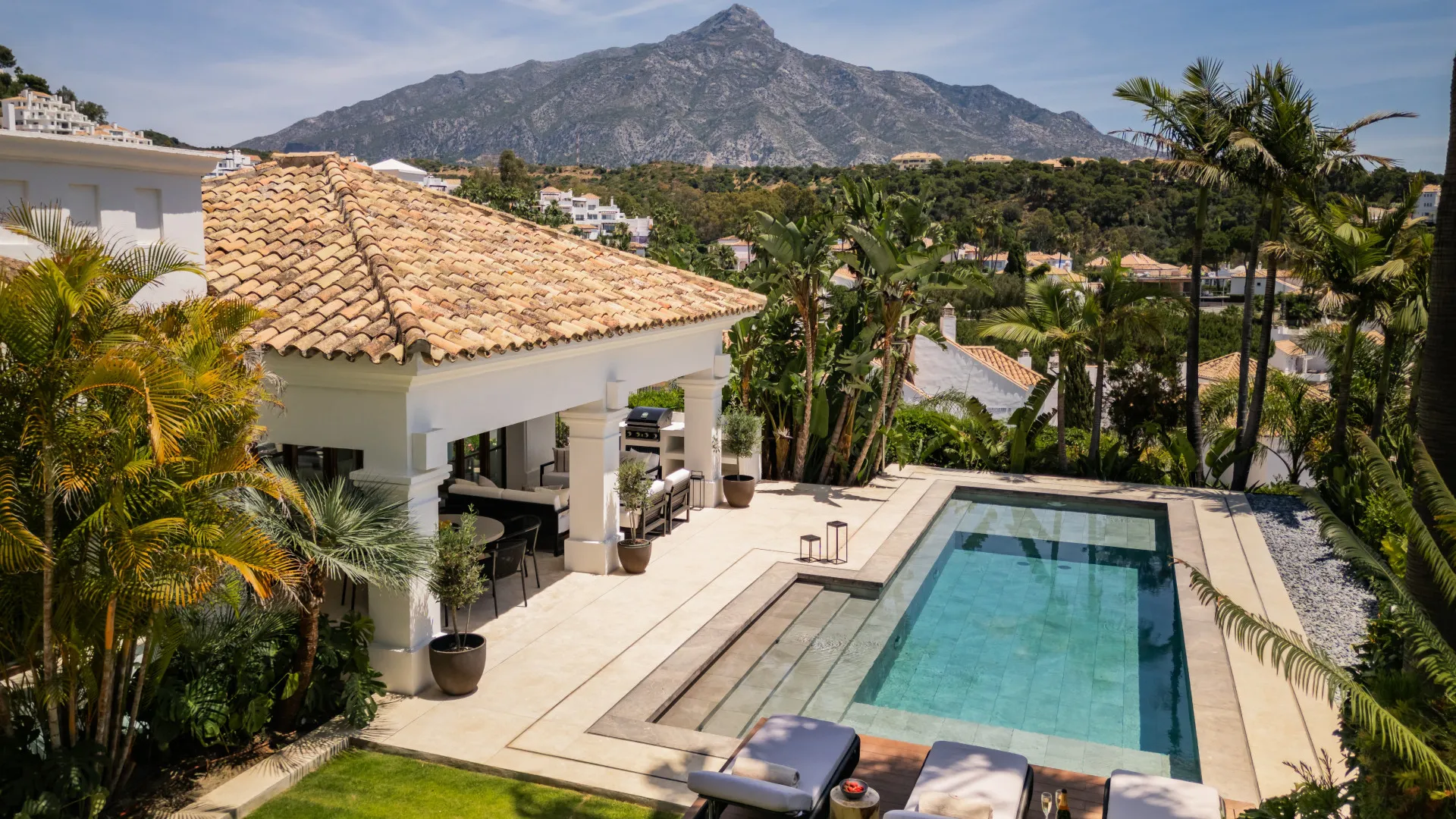 For sale Bellevue villa with 4 bedrooms