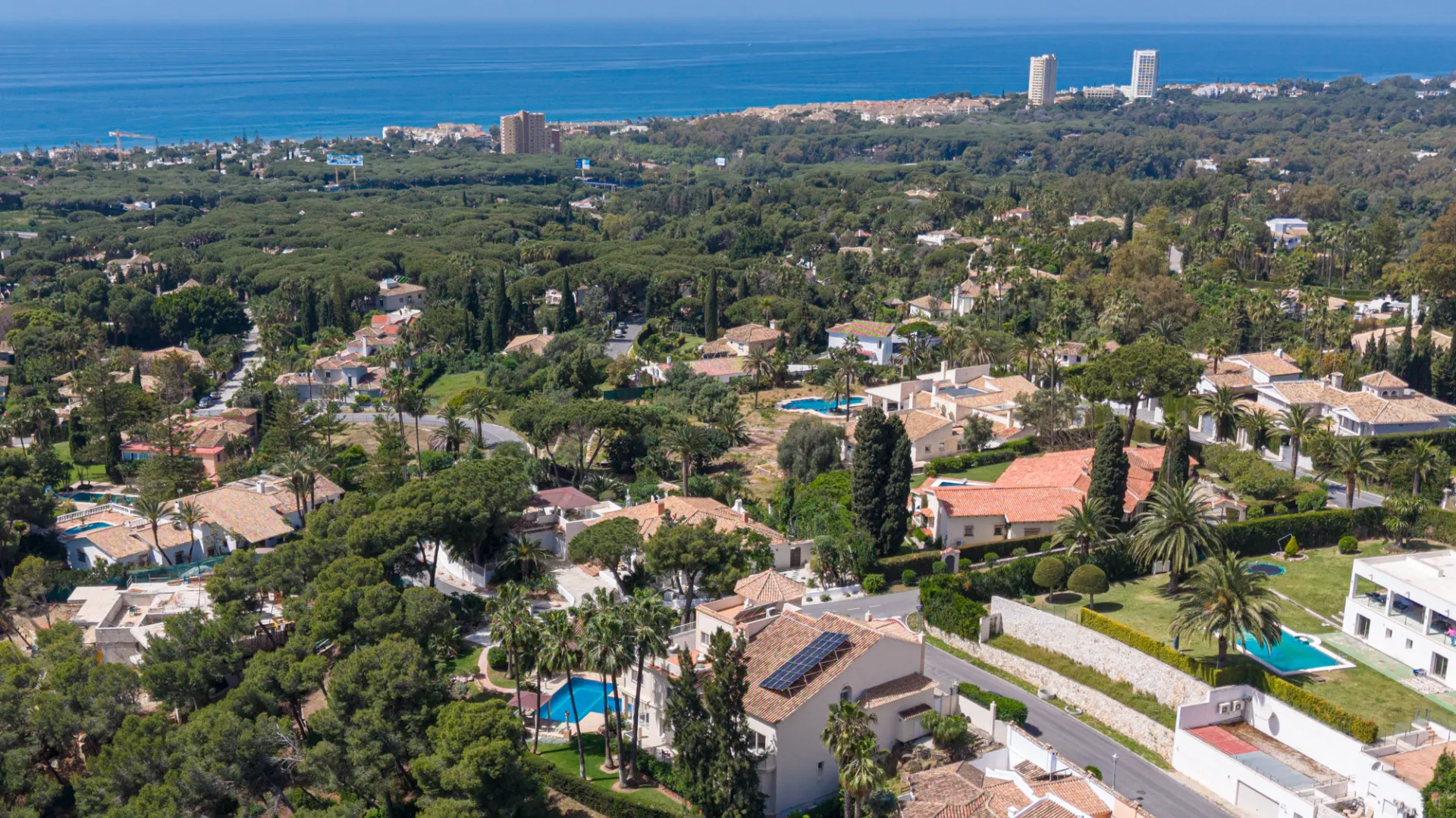 5 bedrooms villa in Hacienda las Chapas for sale