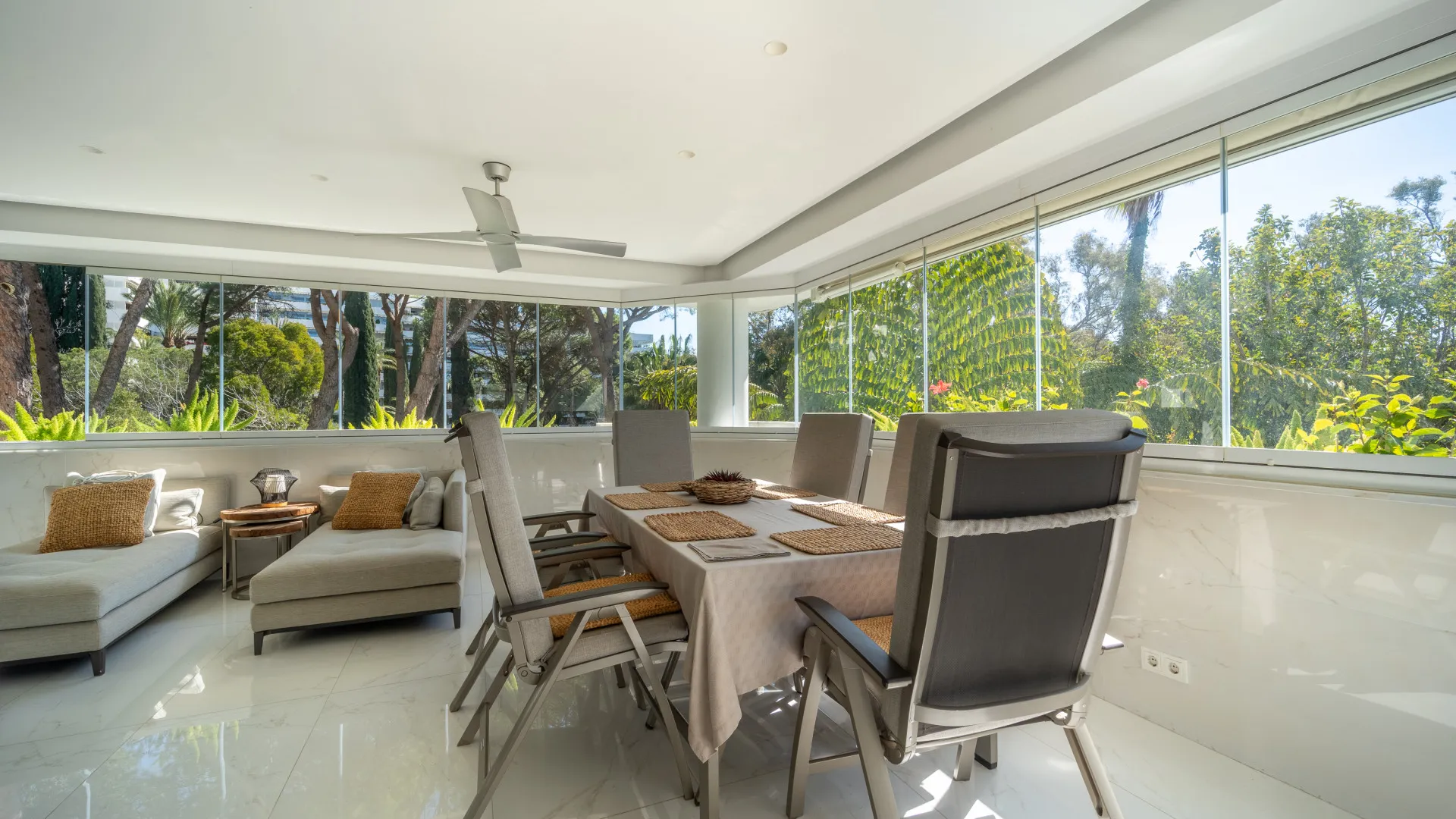 Apartamento a la venta con 3 dormitorios en Jardín del Mediterráneo