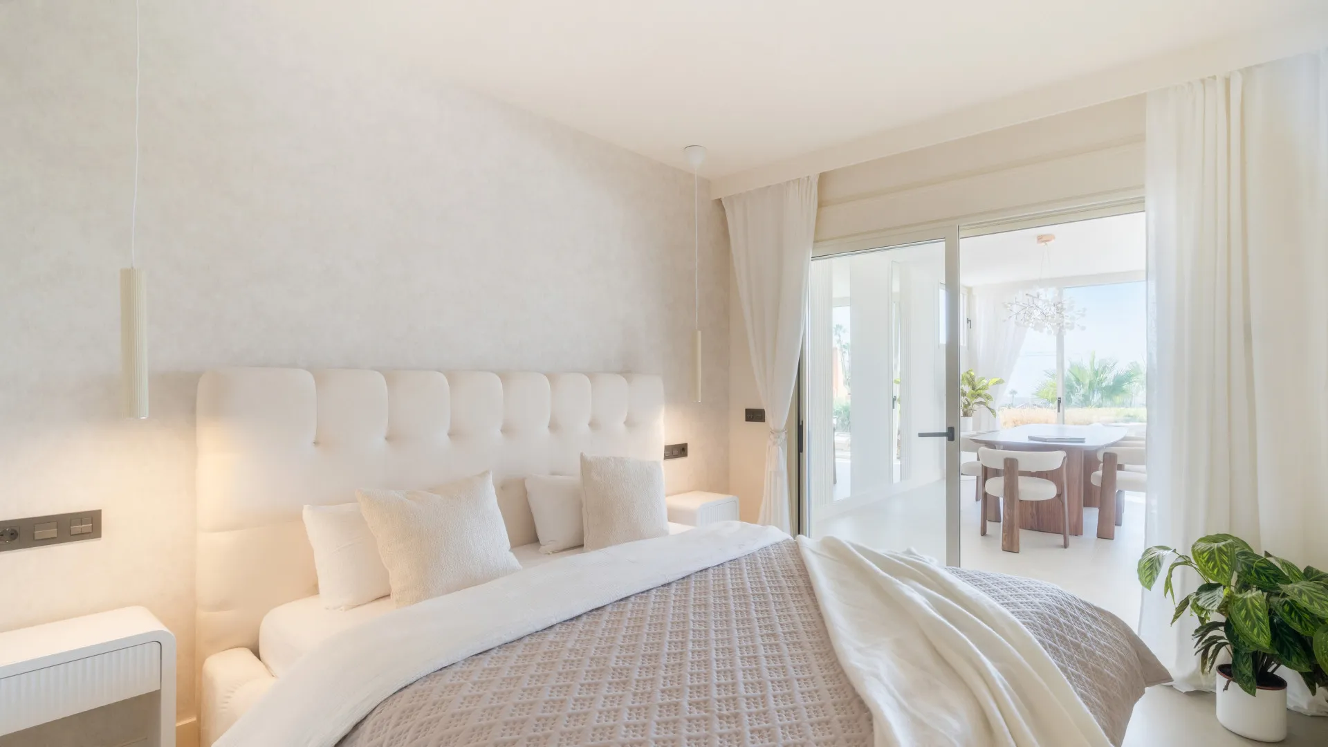 Apartamento planta baja en venta con 3 dormitorios en Palacetes Los Belvederes