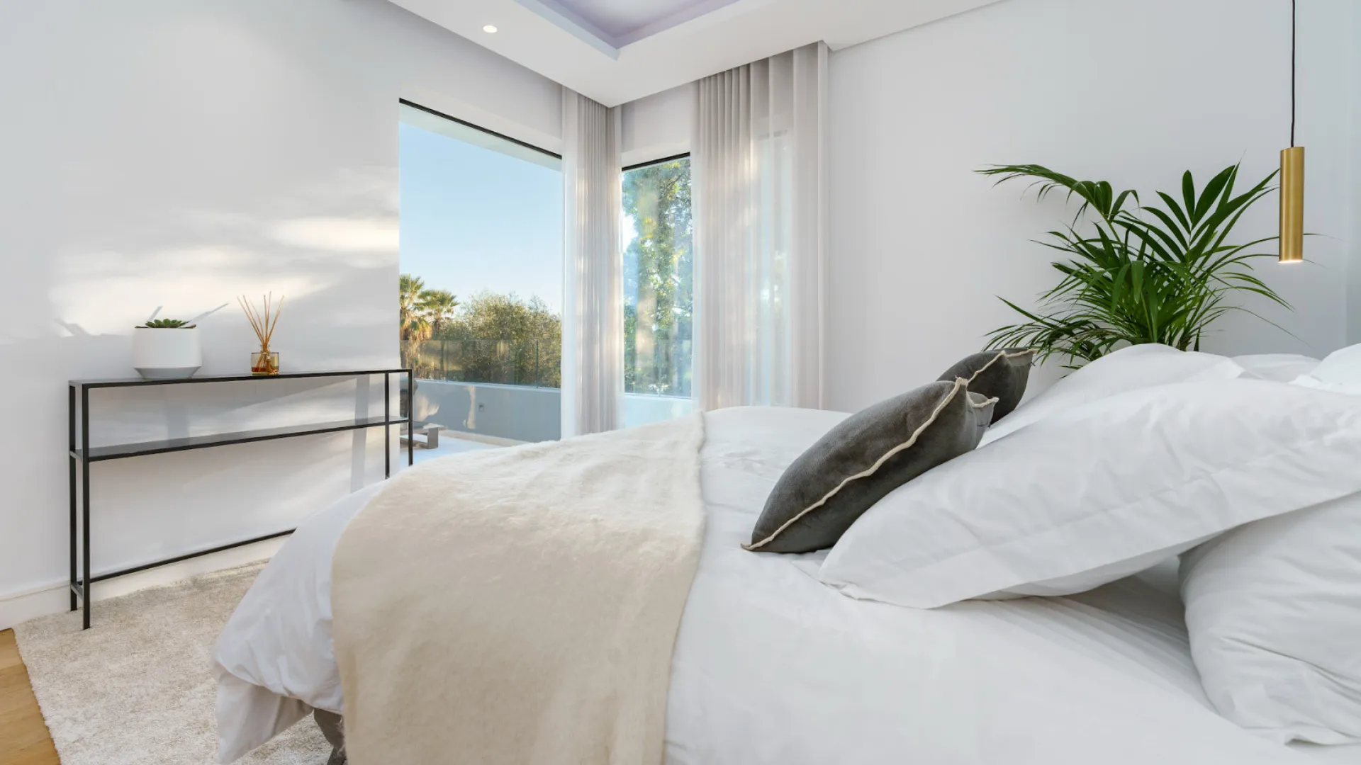 5 bedrooms La Campana villa for sale