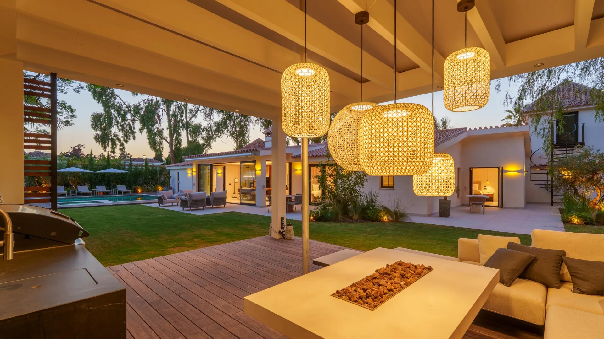 Villa for sale in Marbella - Puerto Banus with 5 bedrooms
