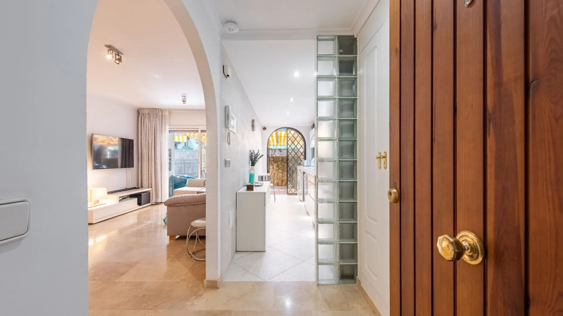 For sale Coto Real II apartment with 2 bedrooms