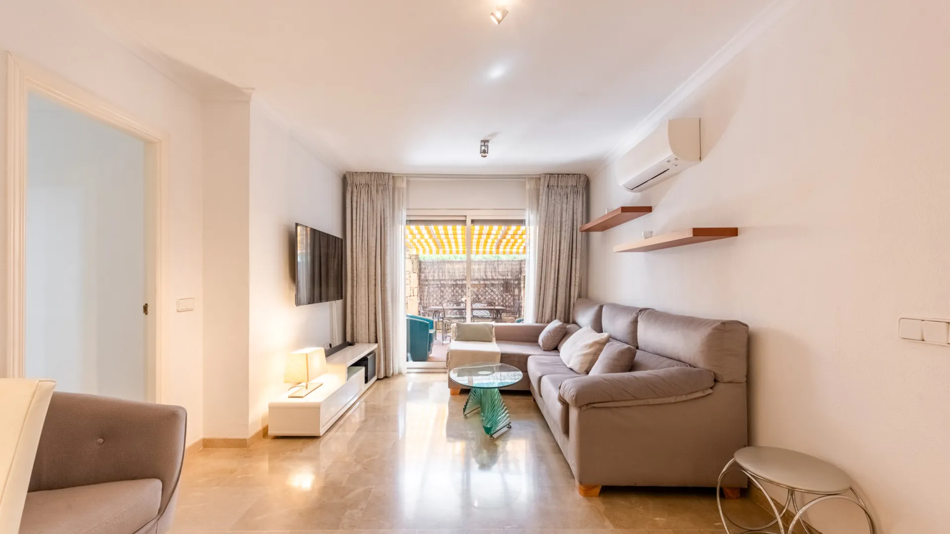 For sale Coto Real II apartment with 2 bedrooms