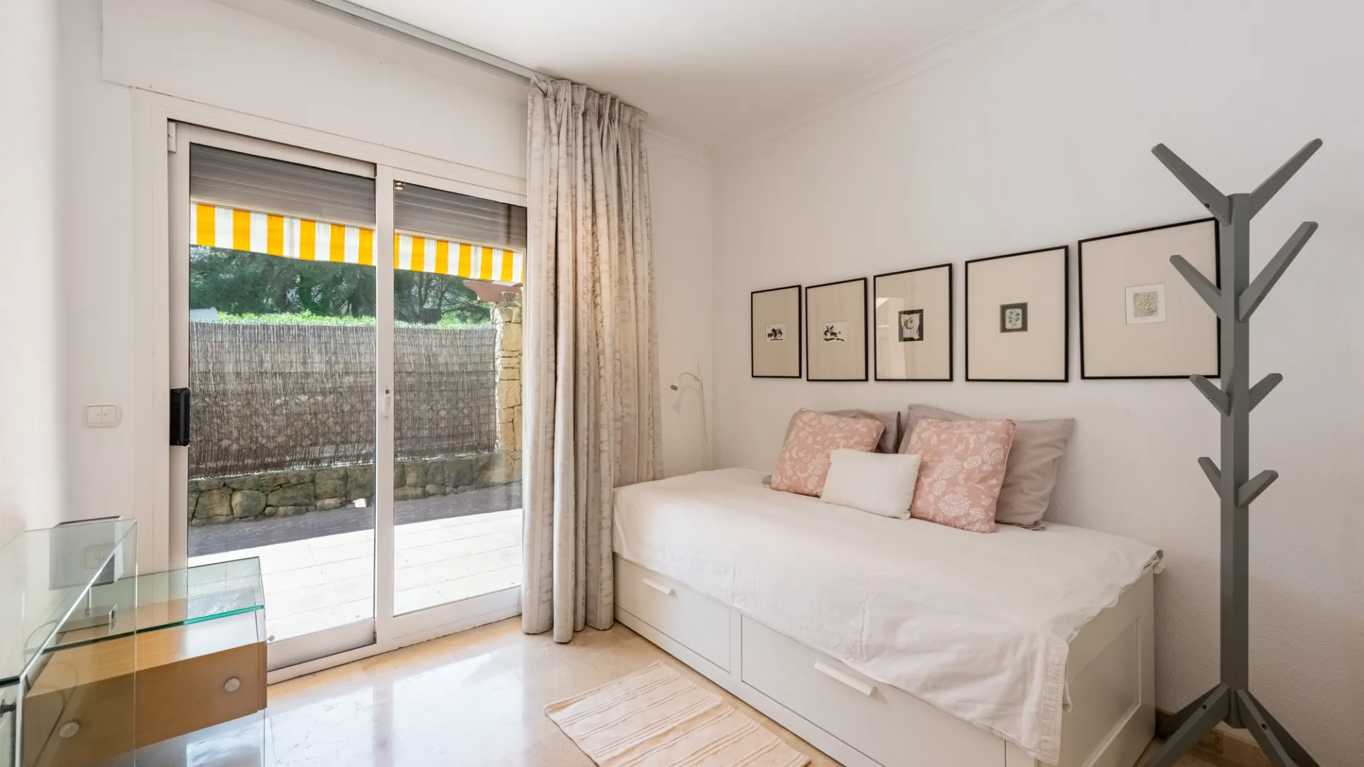 For sale Coto Real II apartment with 2 bedrooms