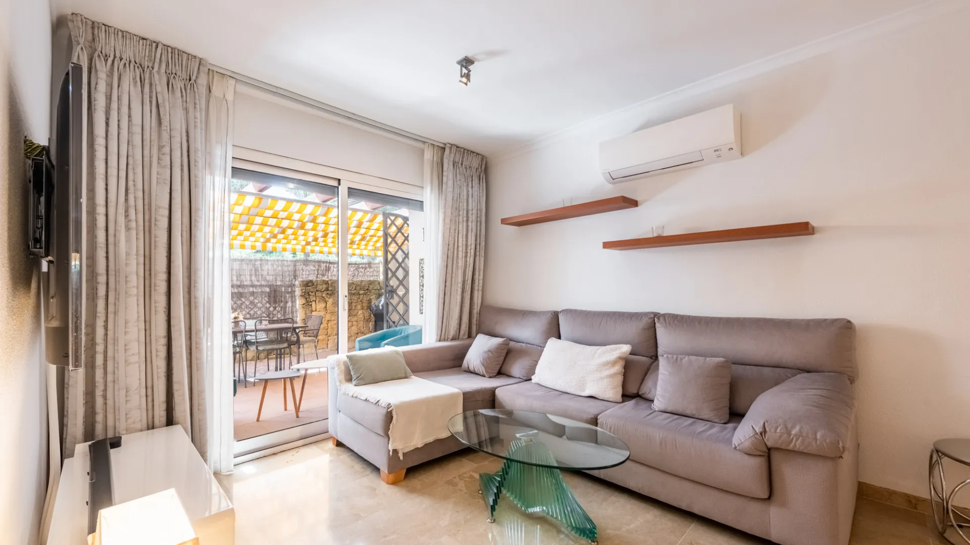 For sale Coto Real II apartment with 2 bedrooms
