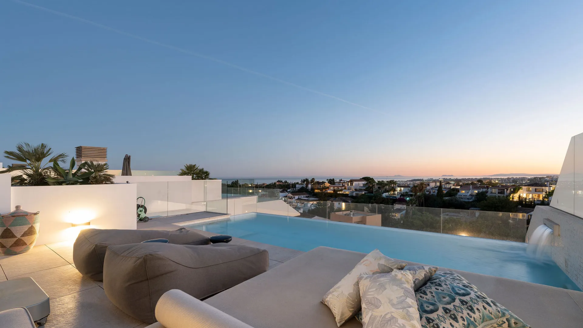 Celeste Marbella, villa pareada en venta de 4 dormitorios