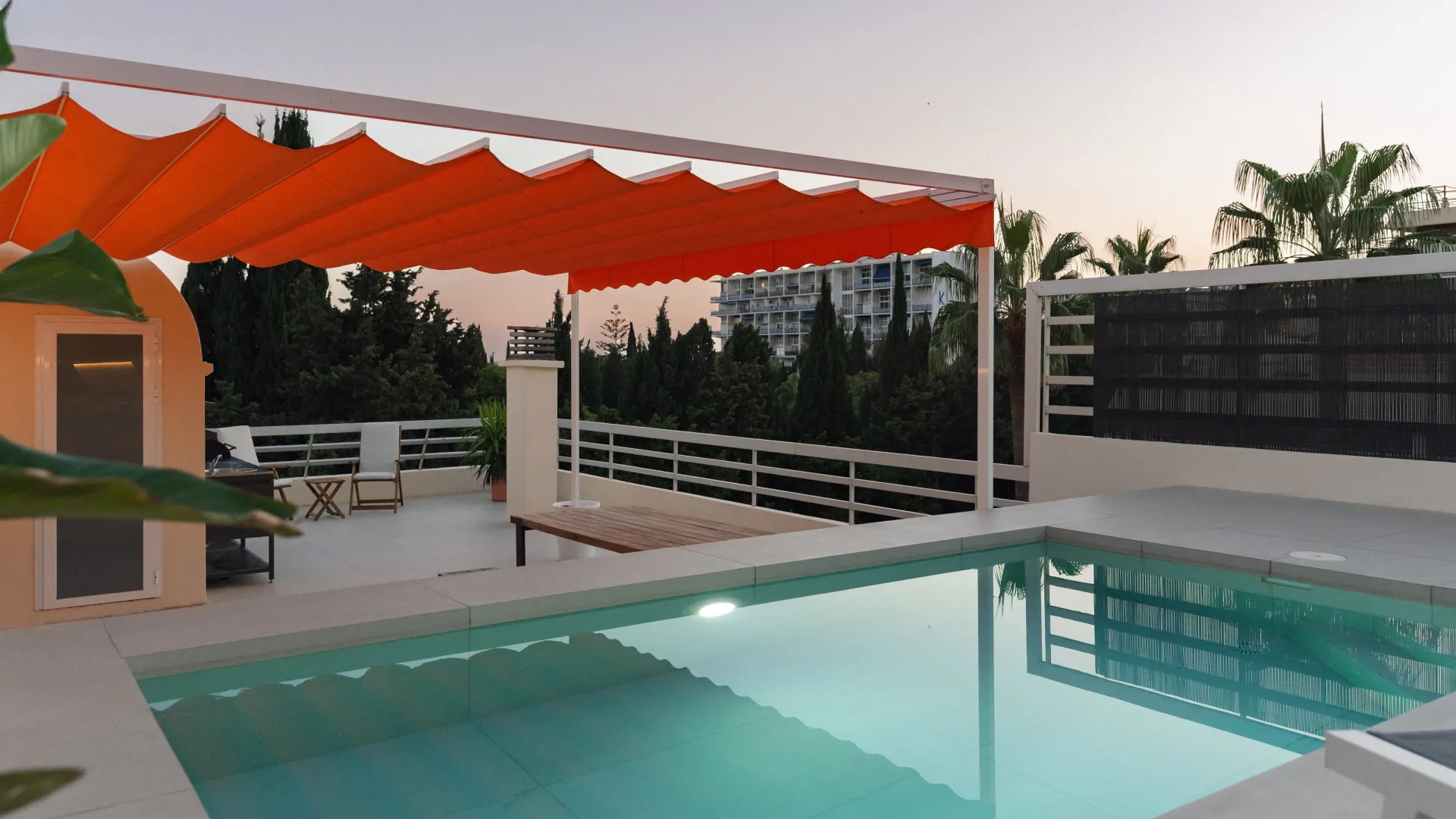 Comprar atico duplex con 3 dormitorios en Marbella Centro
