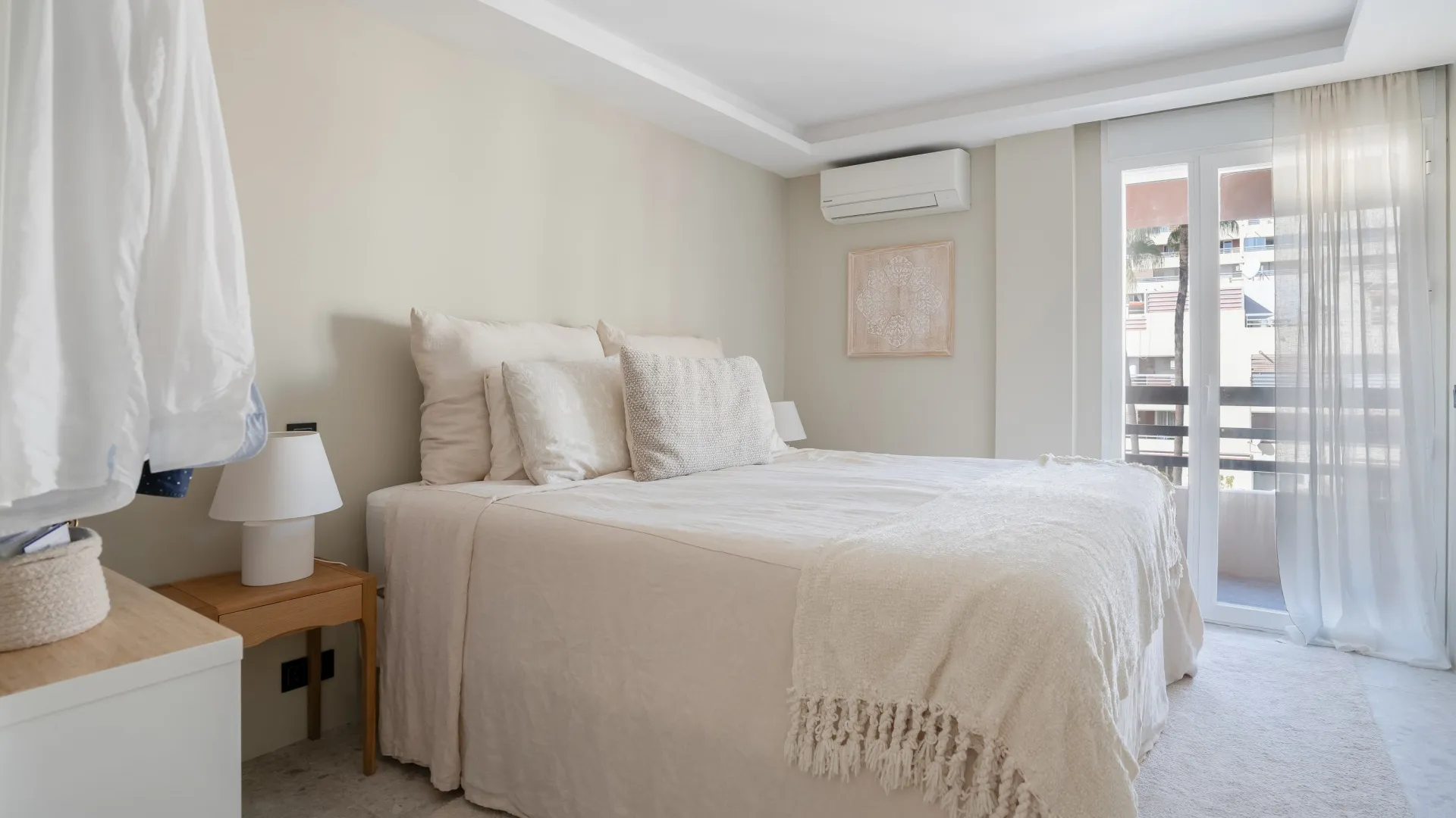 Comprar atico duplex con 3 dormitorios en Marbella Centro