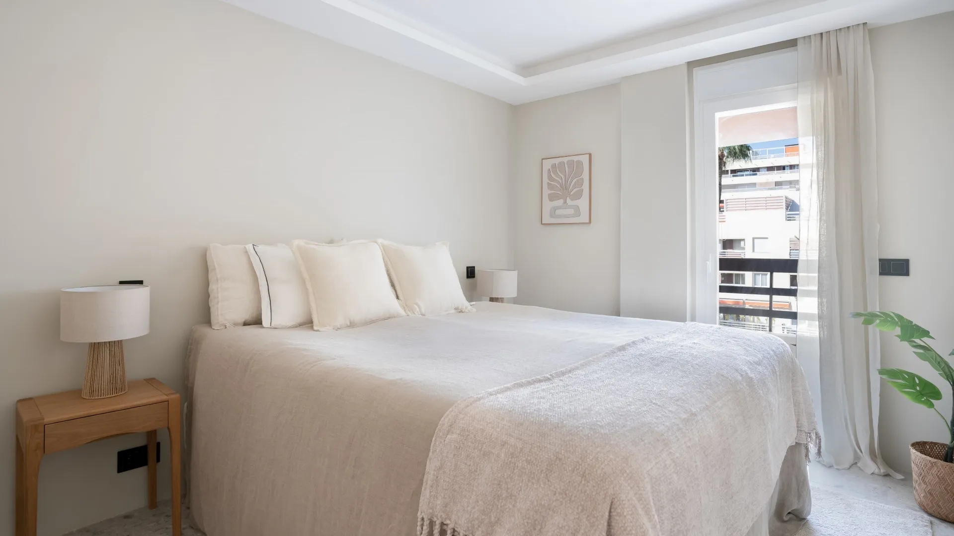 Comprar atico duplex con 3 dormitorios en Marbella Centro