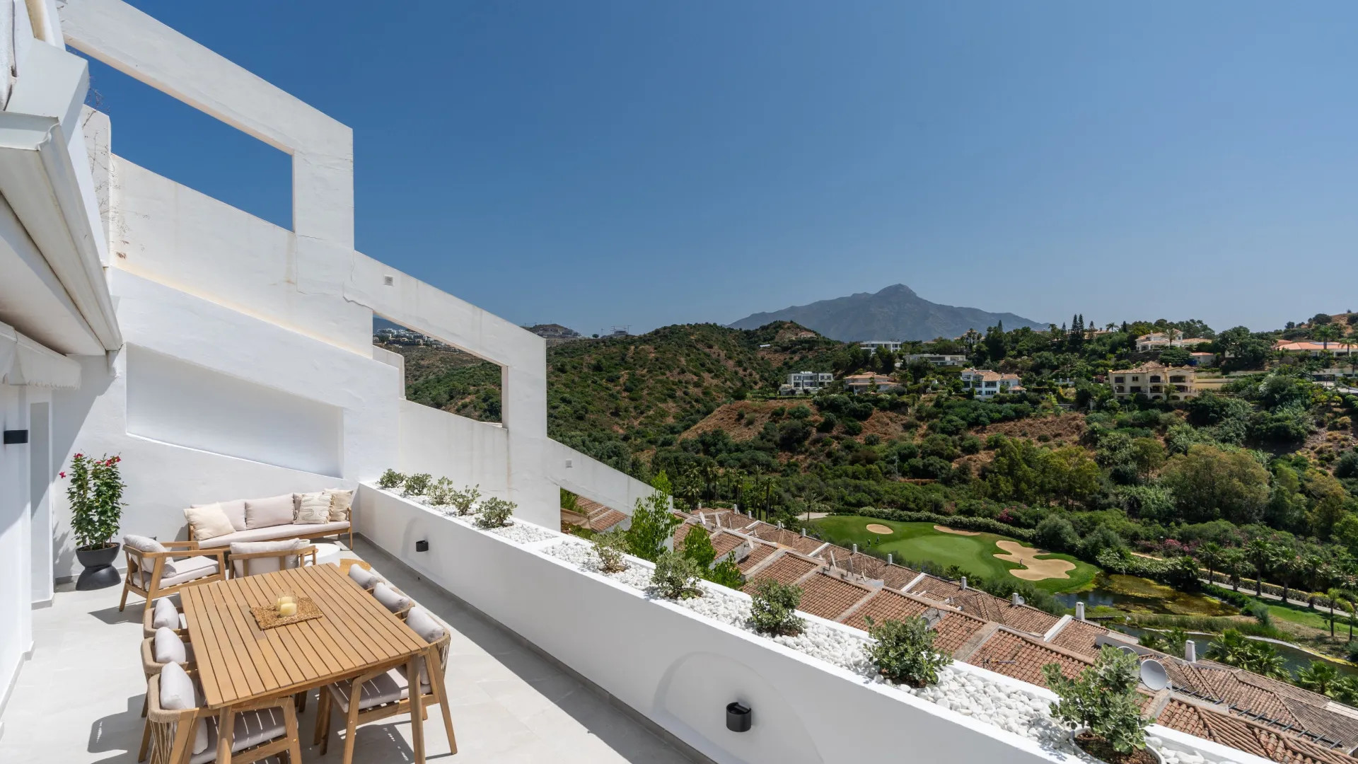 Comprar apartamento en La Quinta de 3 dormitorios