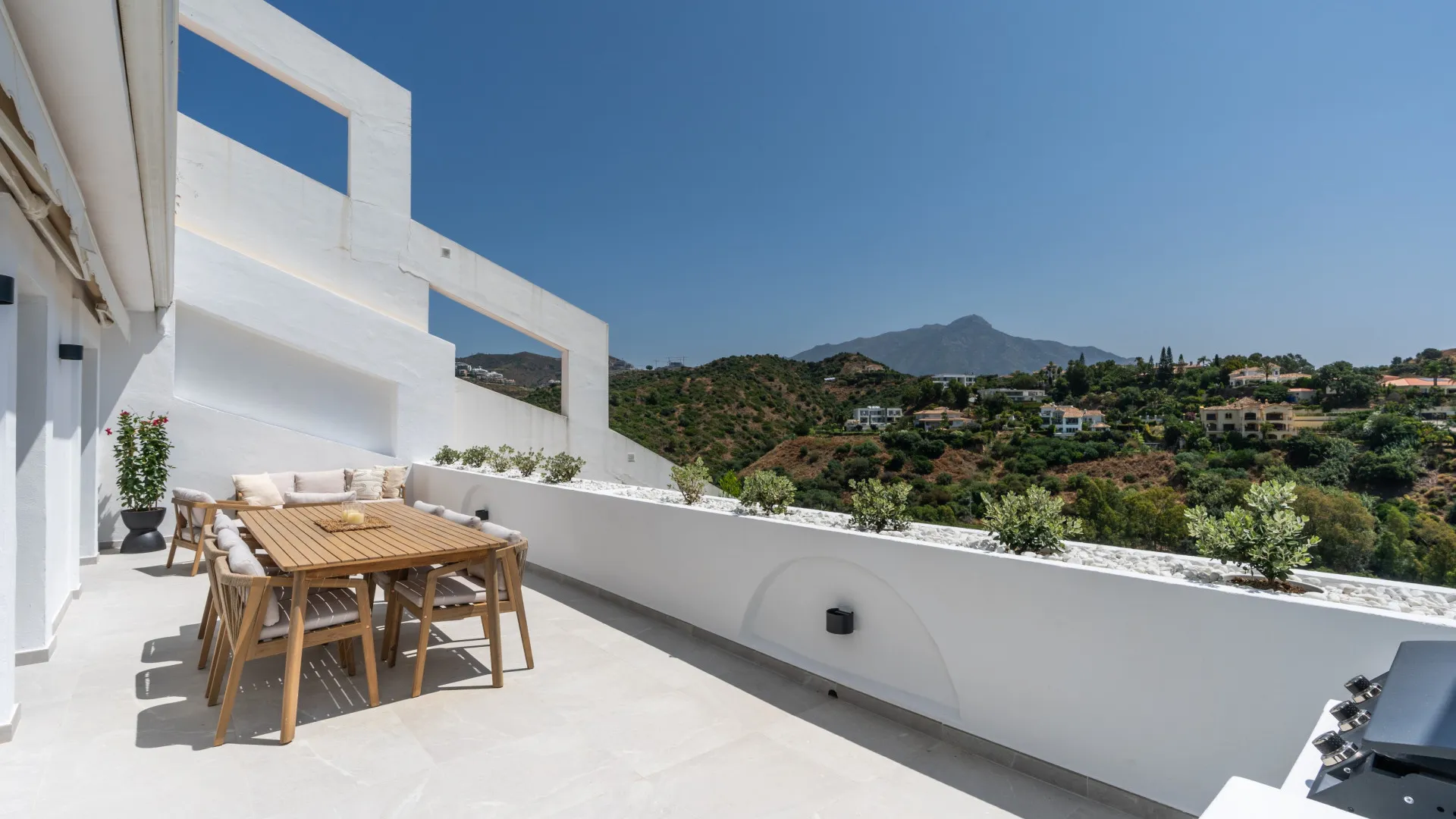 Comprar apartamento en La Quinta de 3 dormitorios