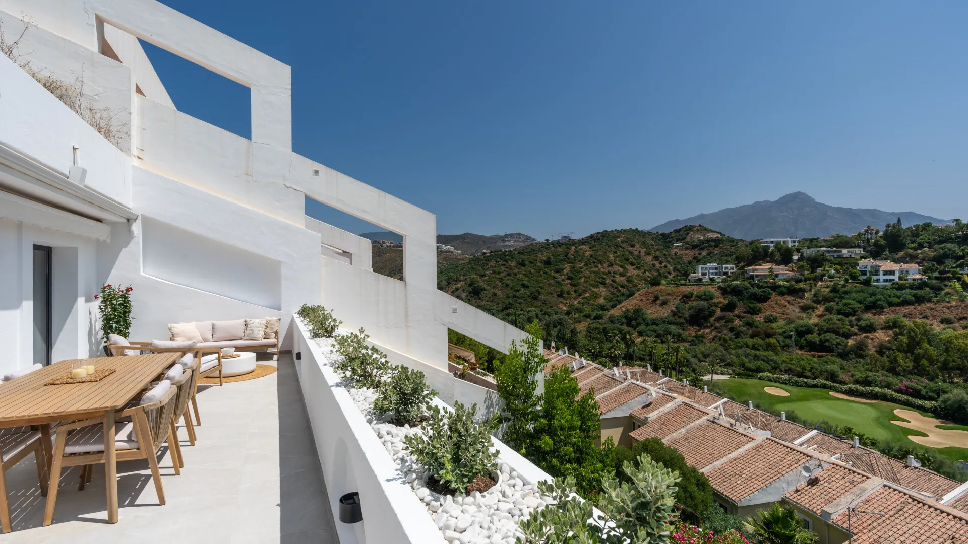 Comprar apartamento en La Quinta de 3 dormitorios