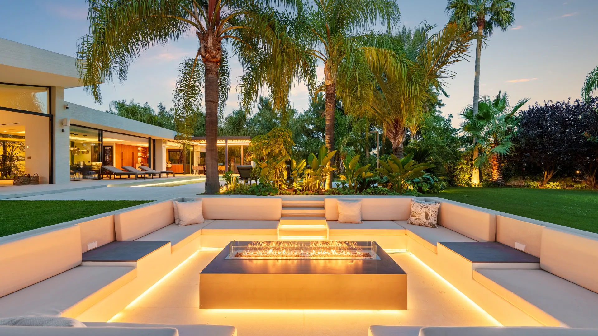 Villa en venta en Hacienda las Chapas de 5 dormitorios