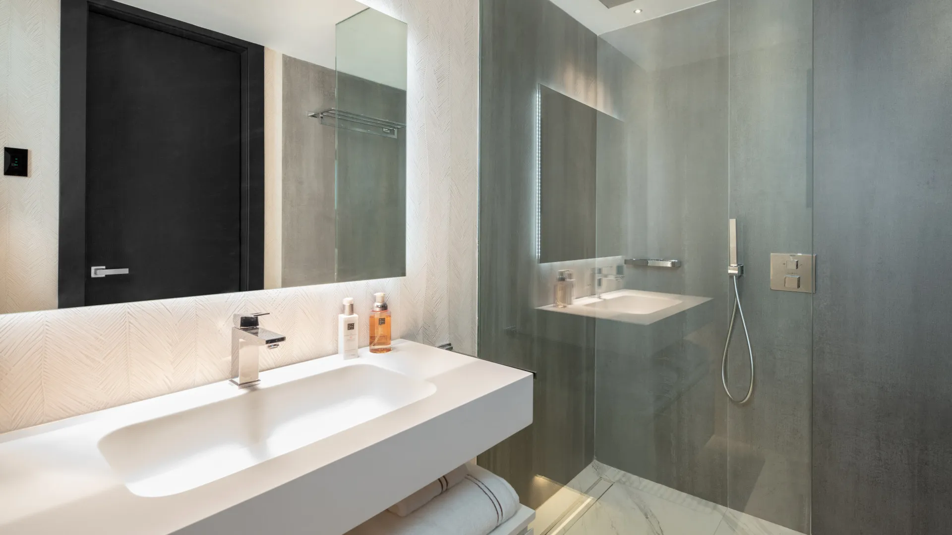 Apartamento en venta con 3 dormitorios en Marbella - Puerto Banus