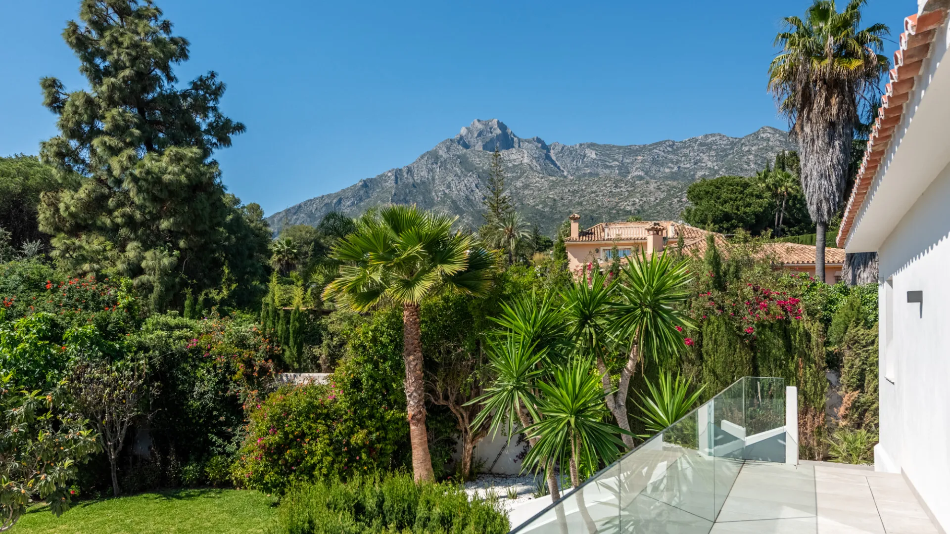 Villa en venta en Nagüeles