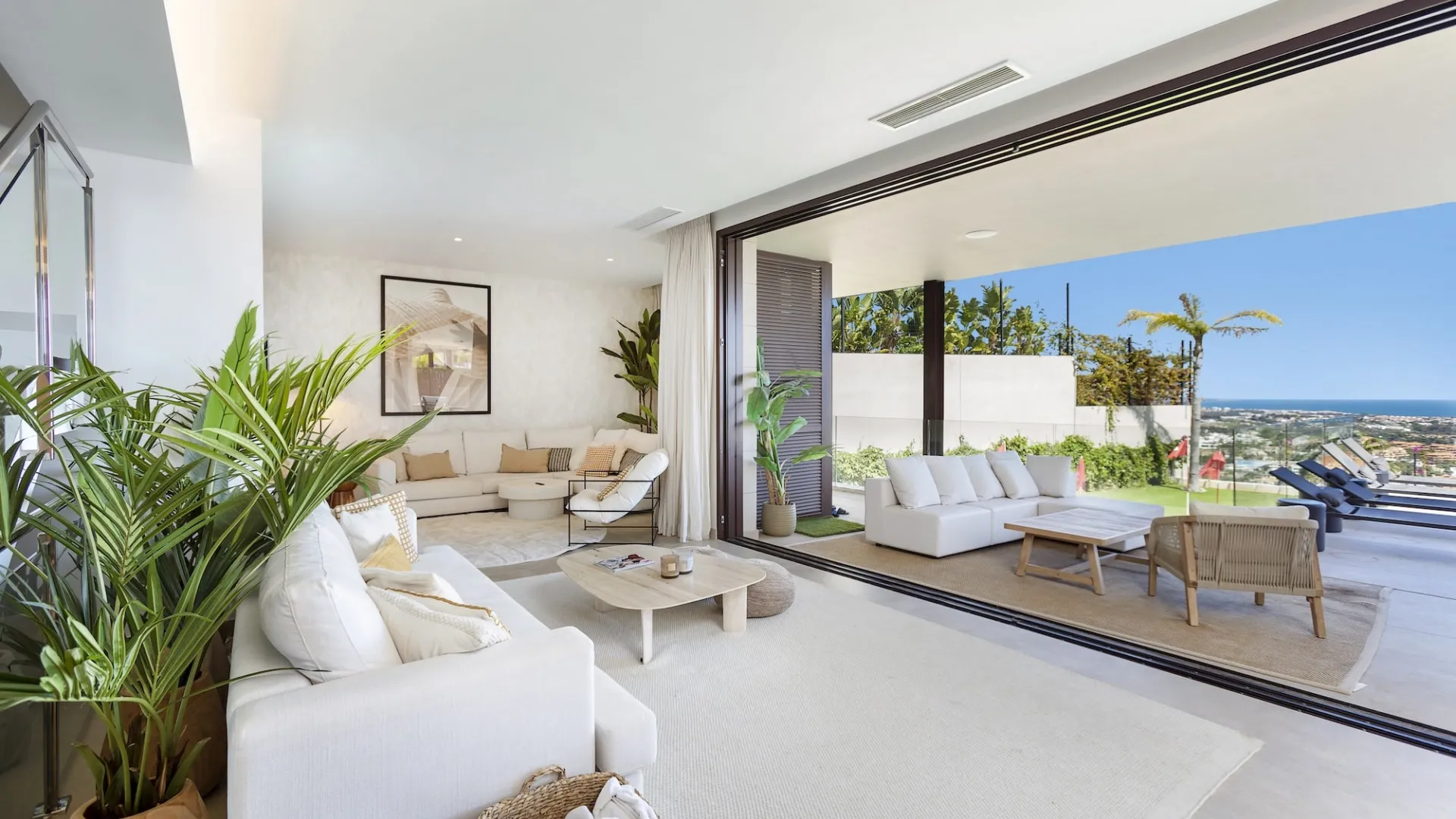 For sale La Alqueria villa with 5 bedrooms