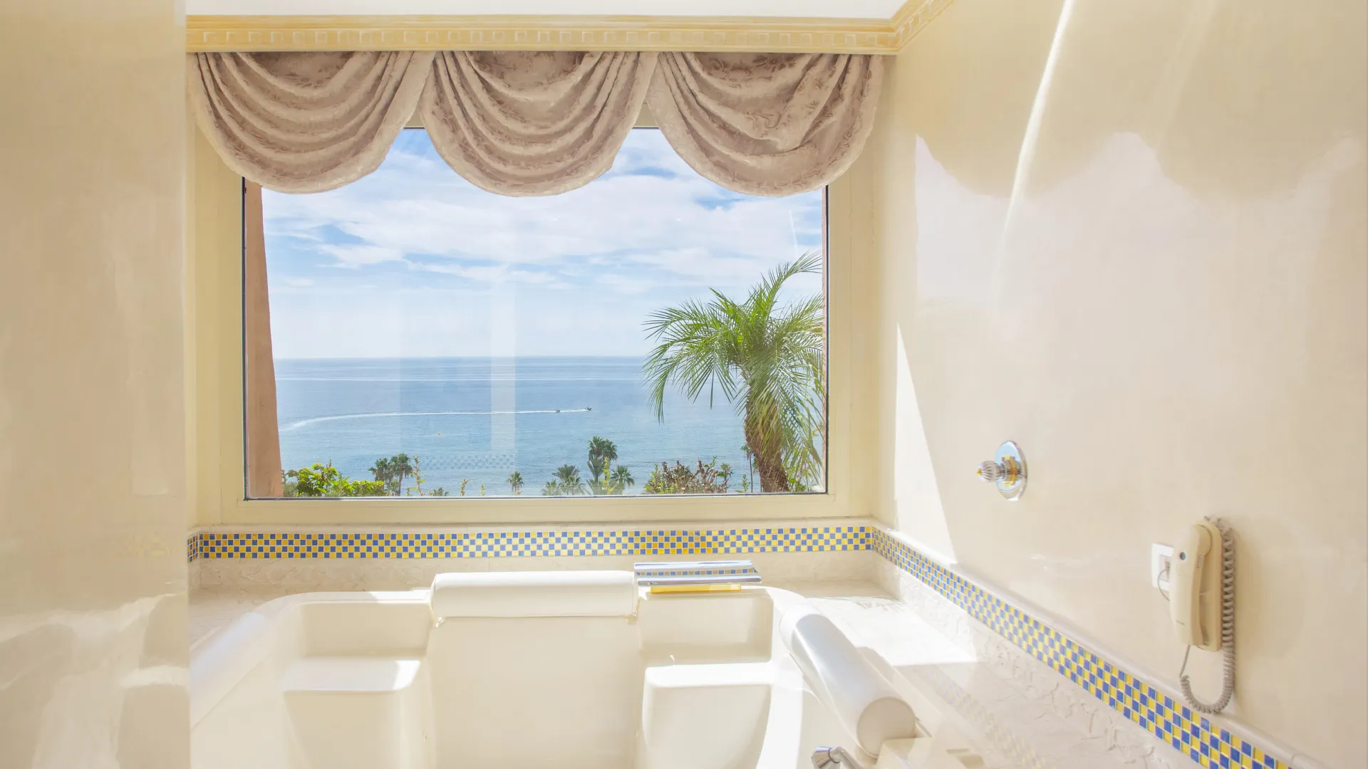 Kempinski 6 bedrooms penthouse for sale