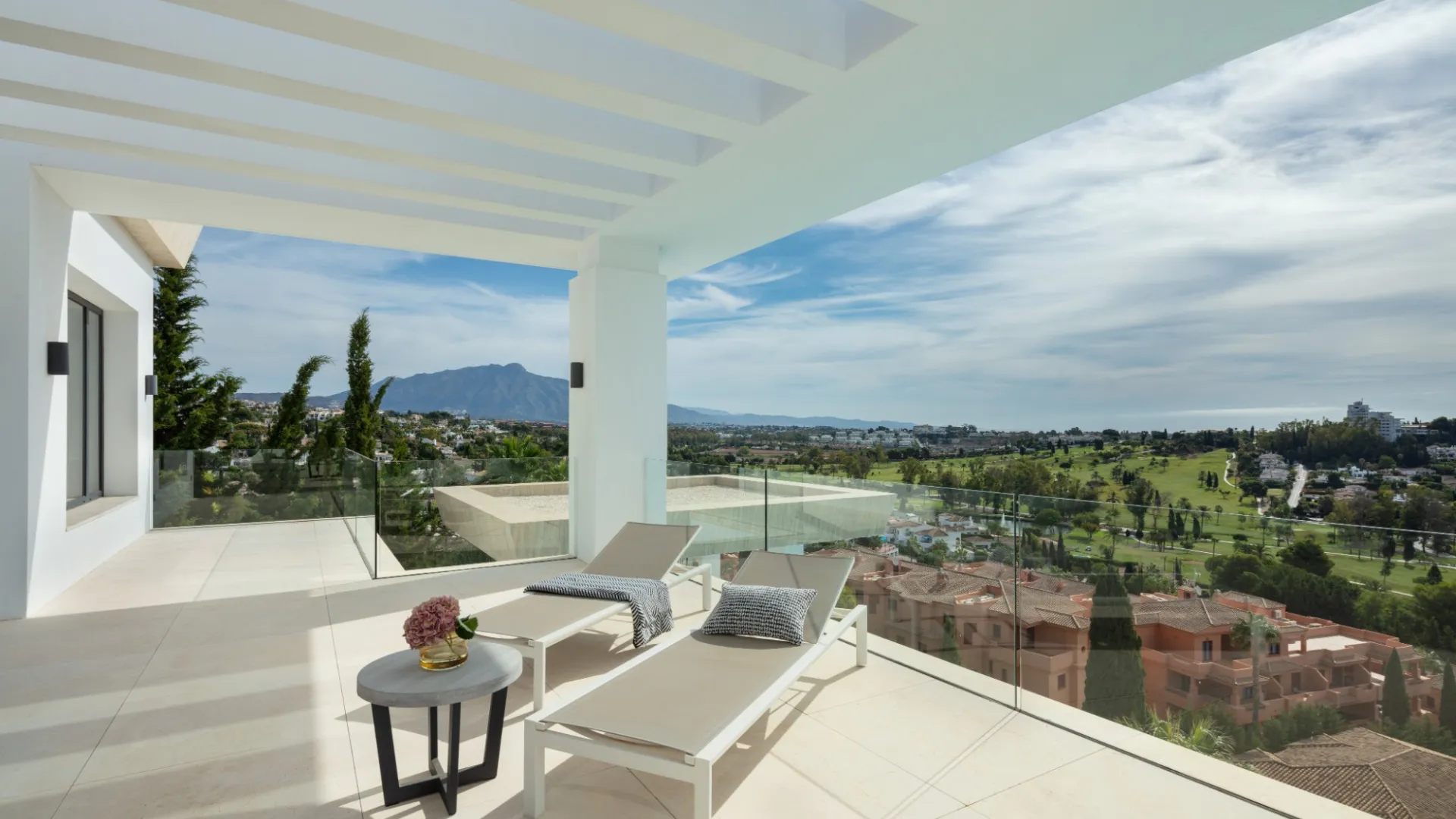 For sale villa with 7 bedrooms in Paraiso Alto