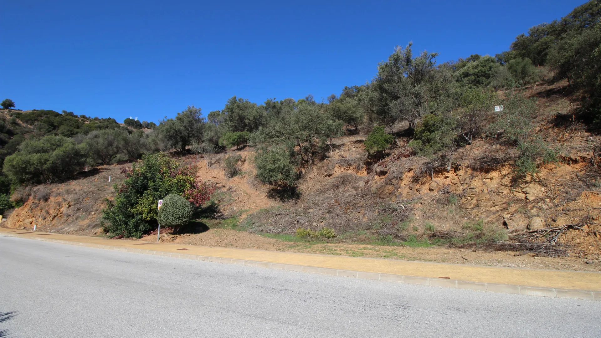 Parcela a la venta en Los Altos de los Monteros