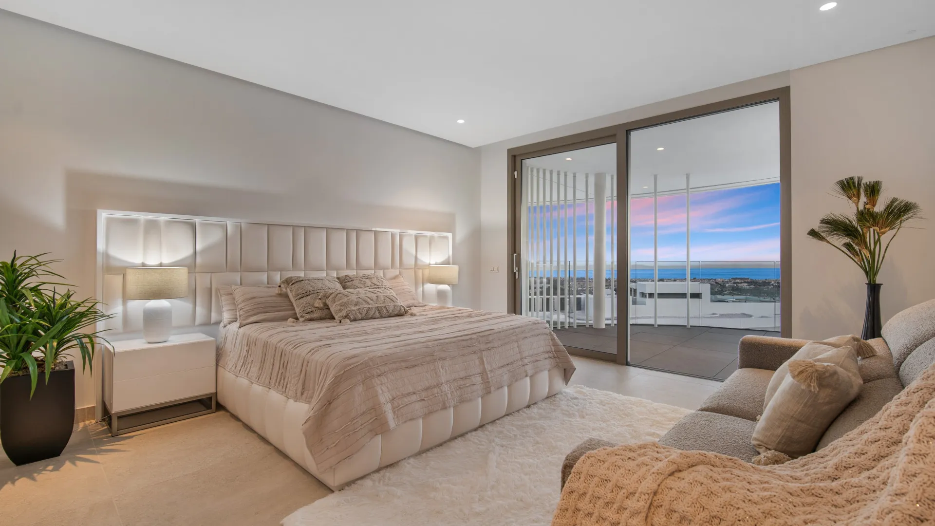 Apartamento a la venta en The View Marbella con 3 dormitorios