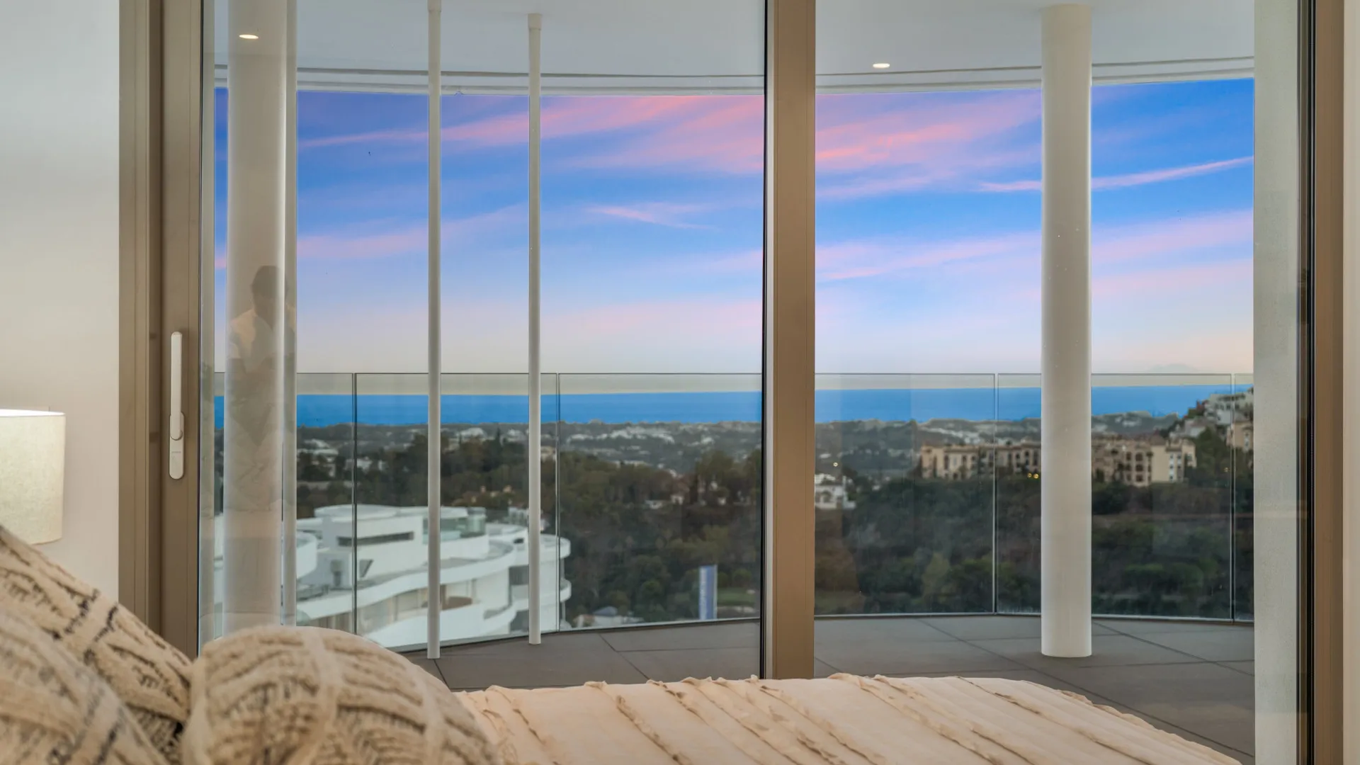 Apartamento a la venta en The View Marbella con 3 dormitorios