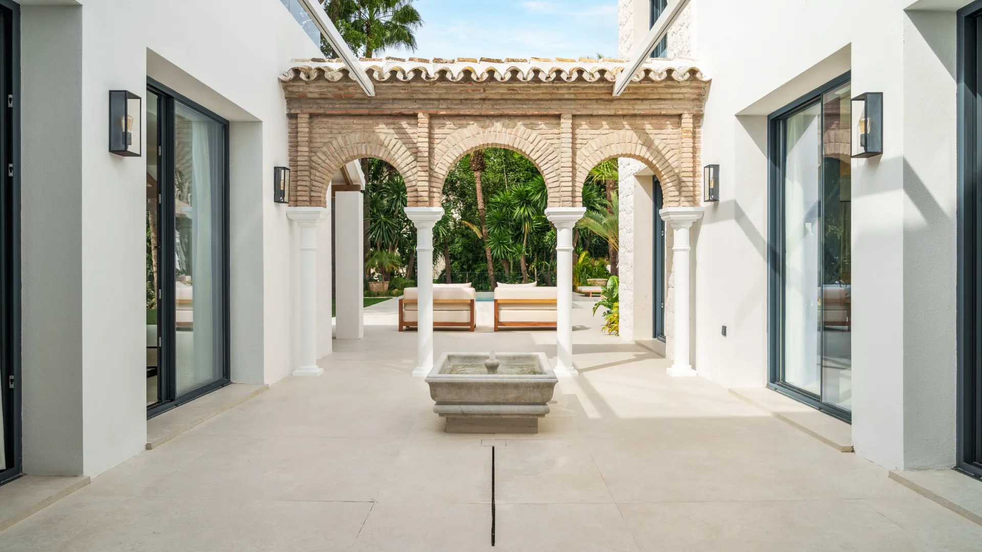 Buy villa in Las Brisas with 5 bedrooms