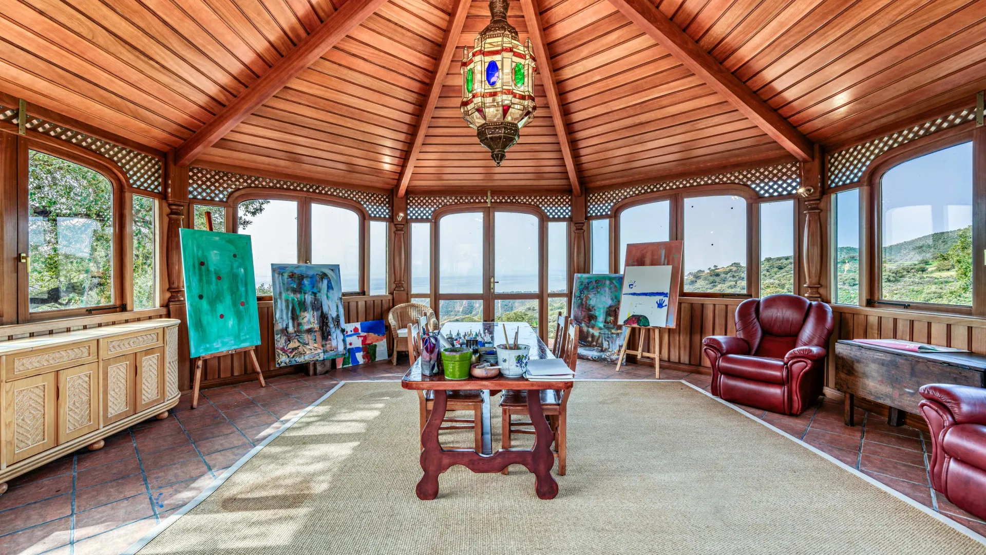 Villa a la venta de 7 dormitorios en Elviria
