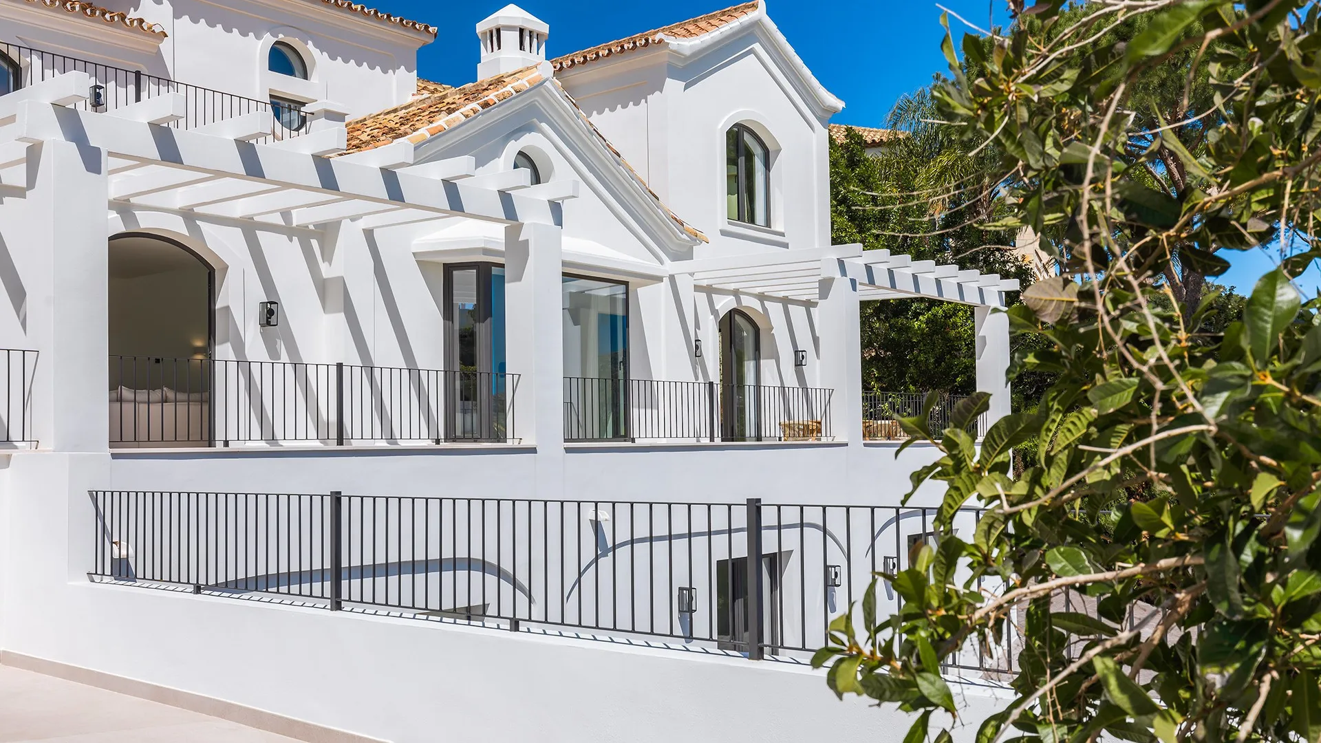 Comprar villa en El Madroñal de 5 dormitorios