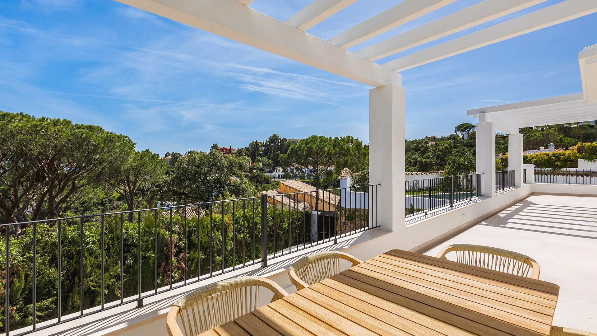 Comprar villa en El Madroñal de 5 dormitorios