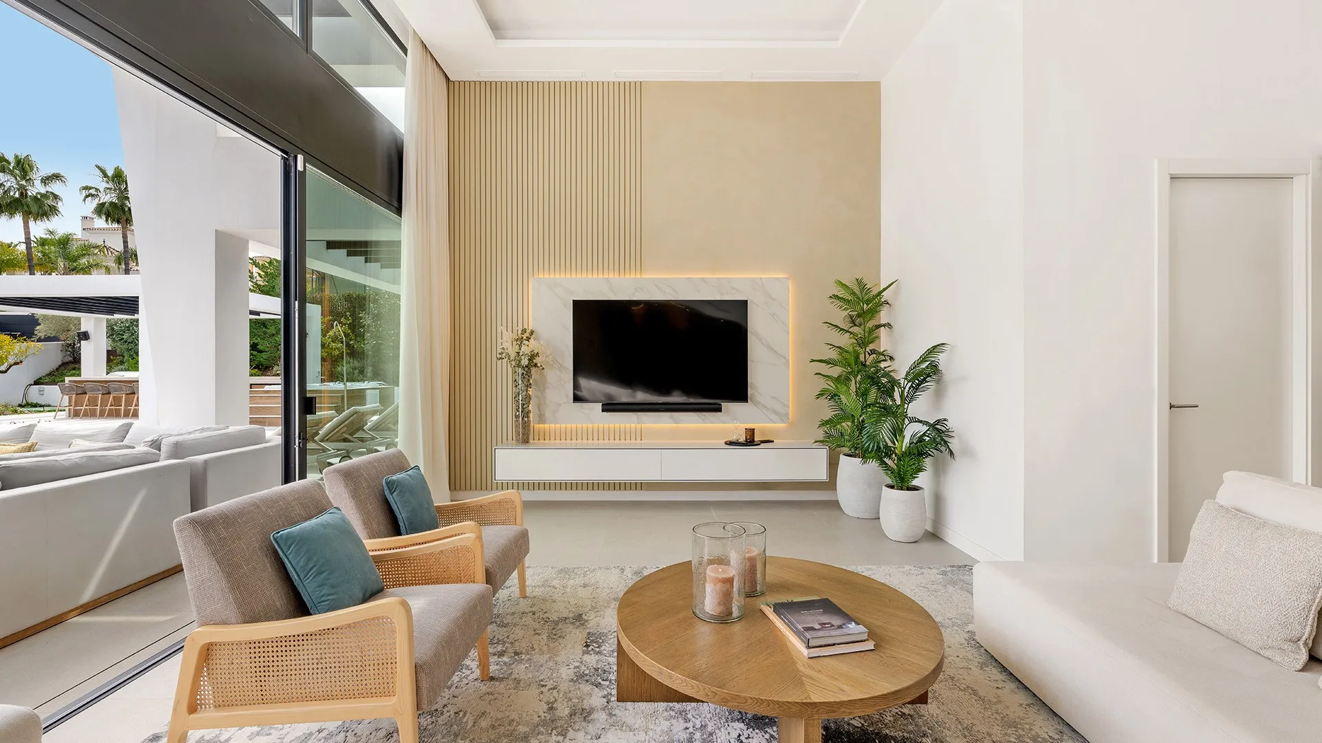 Villa a la venta de 6 dormitorios en Los Naranjos Golf