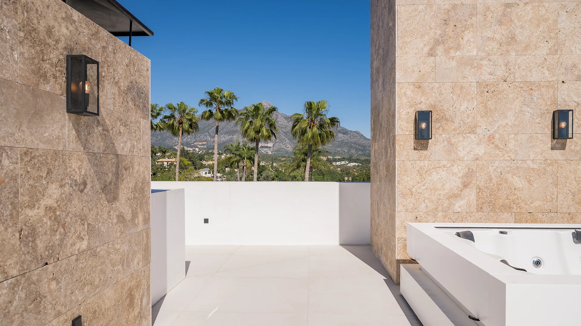 Los Naranjos, villa de 5 dormitorios en venta