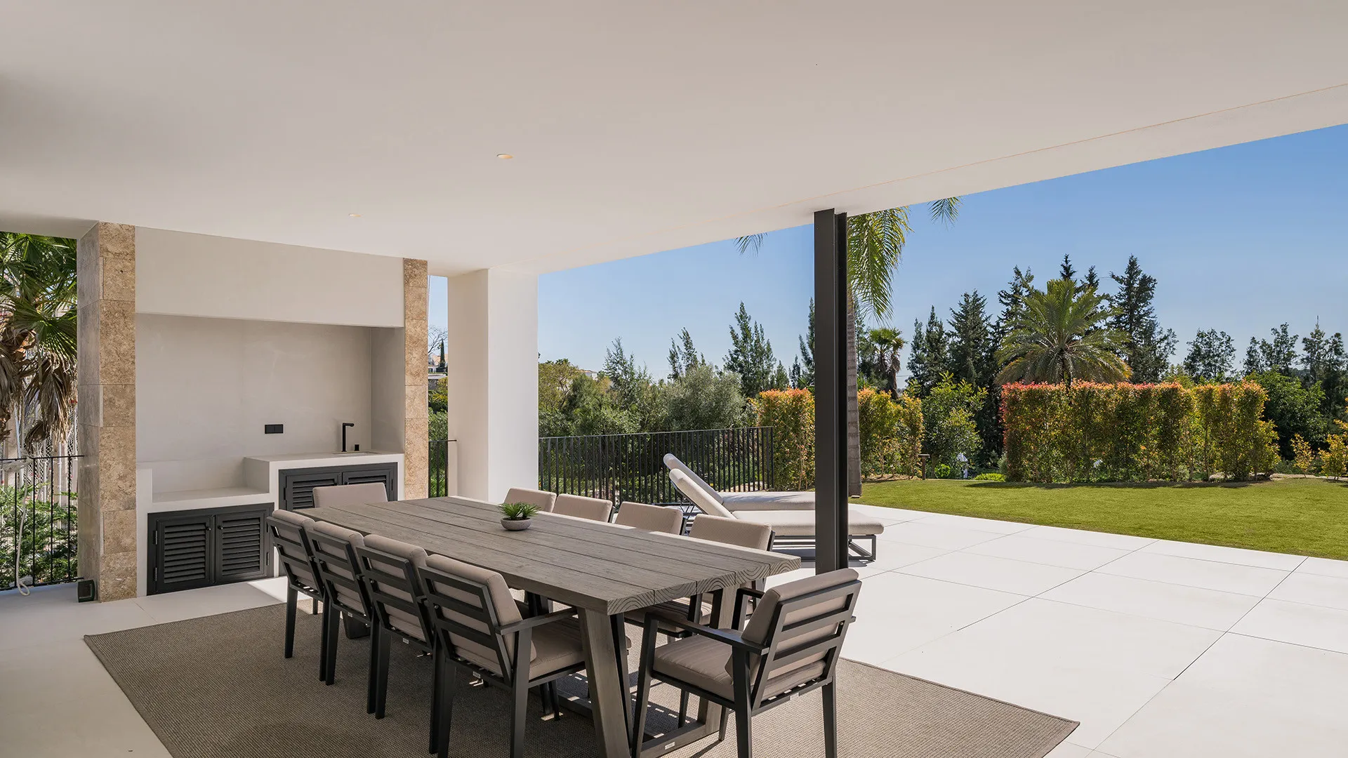 Los Naranjos, villa de 5 dormitorios en venta