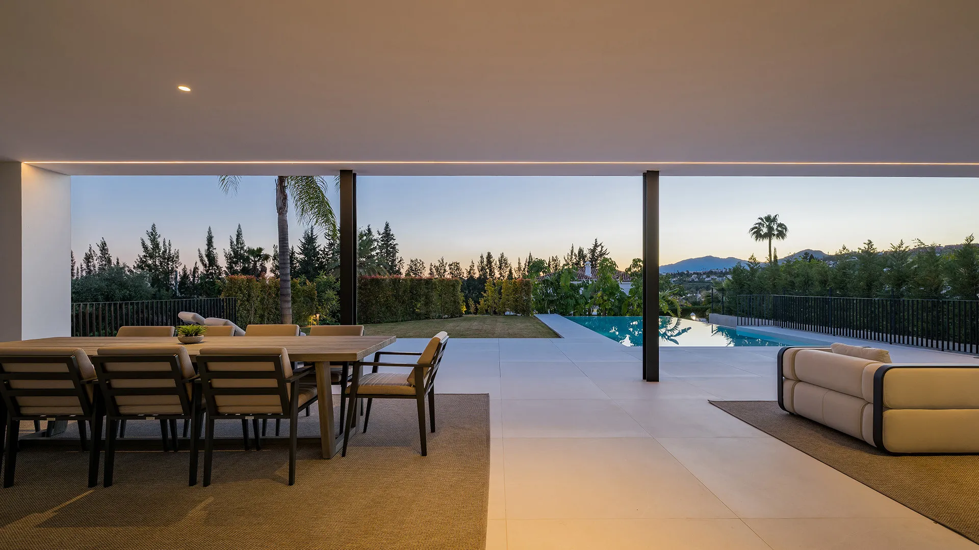Los Naranjos, villa de 5 dormitorios en venta