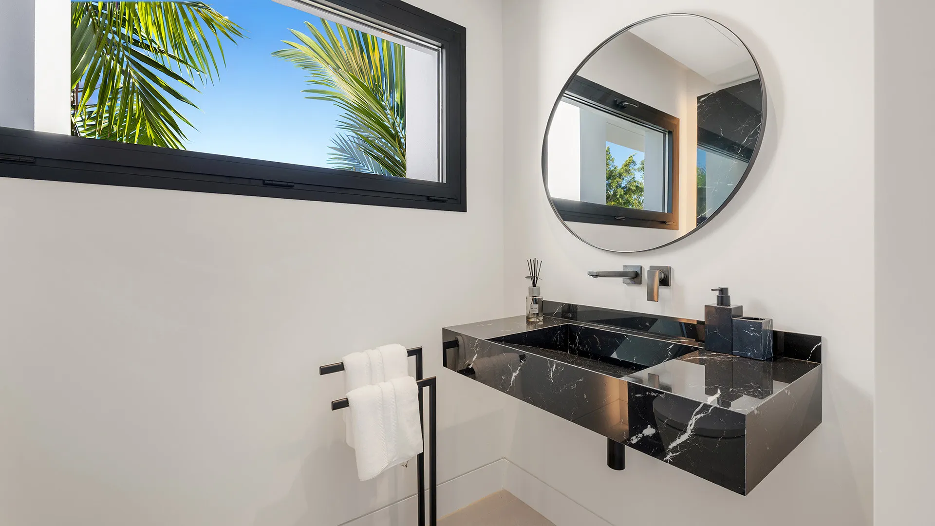 Los Naranjos, villa de 5 dormitorios en venta