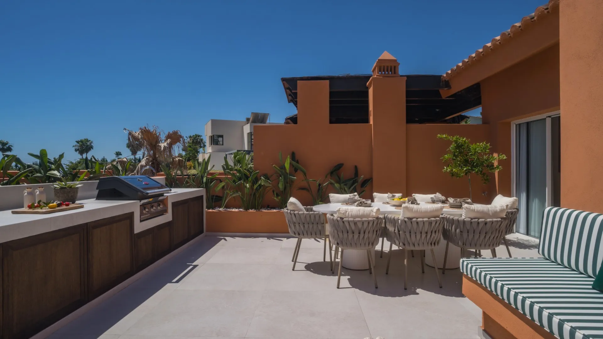 Atico duplex en venta en Alminar de Marbella con 4 dormitorios