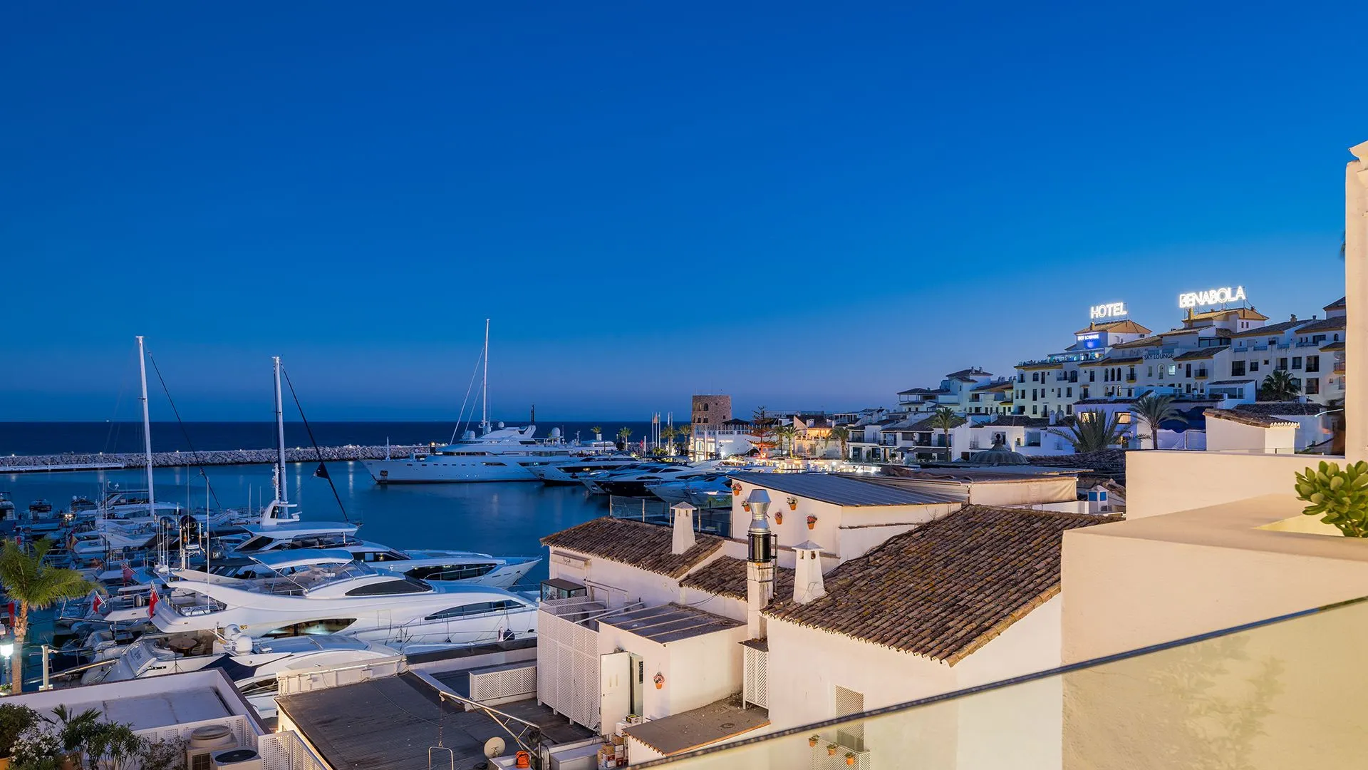 Se vende apartamento con 3 dormitorios en Marbella - Puerto Banus
