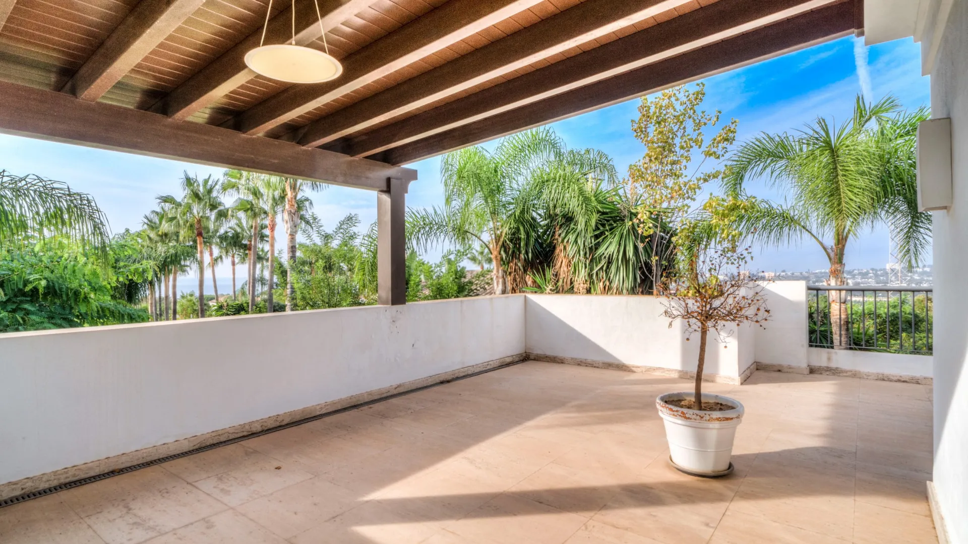 Lomas de Magna Marbella, villa a la venta