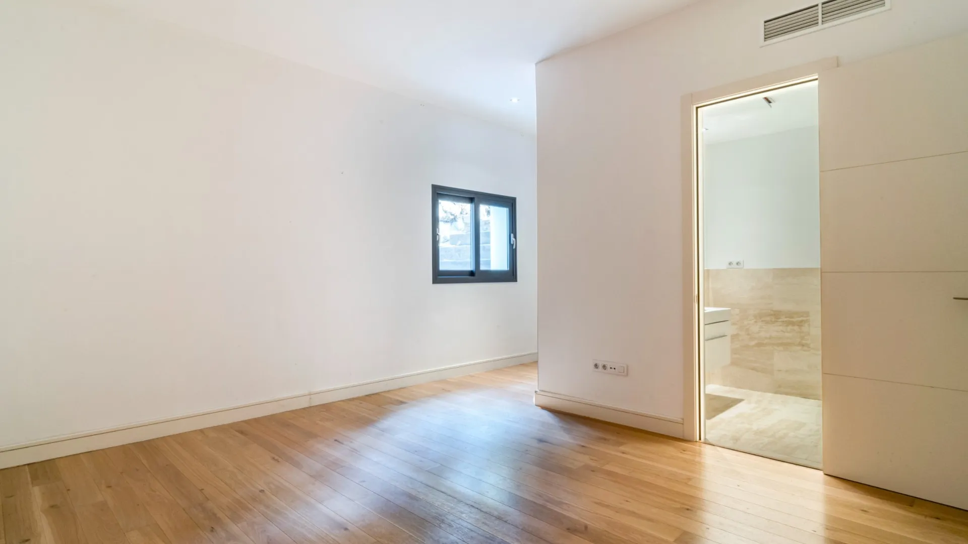 Lomas de Magna Marbella, villa a la venta
