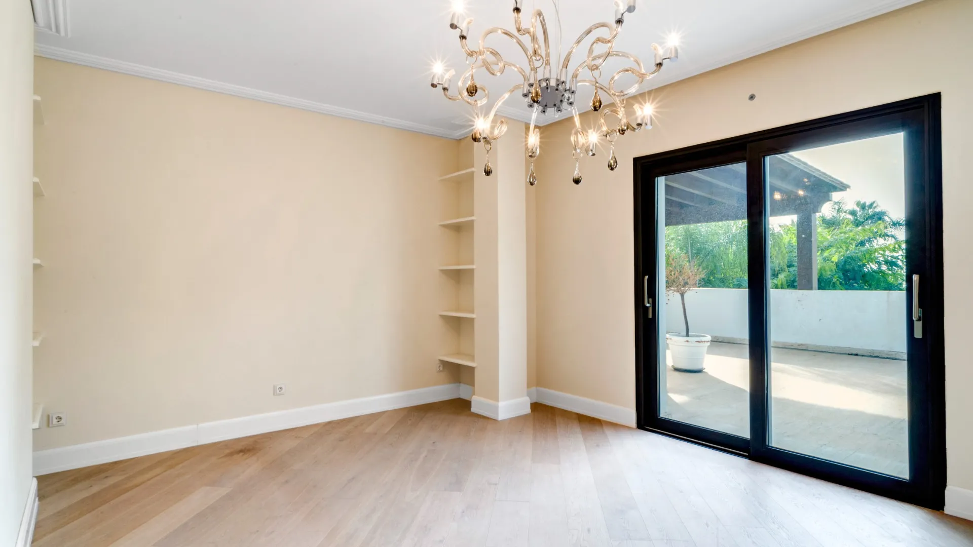 Lomas de Magna Marbella, villa a la venta