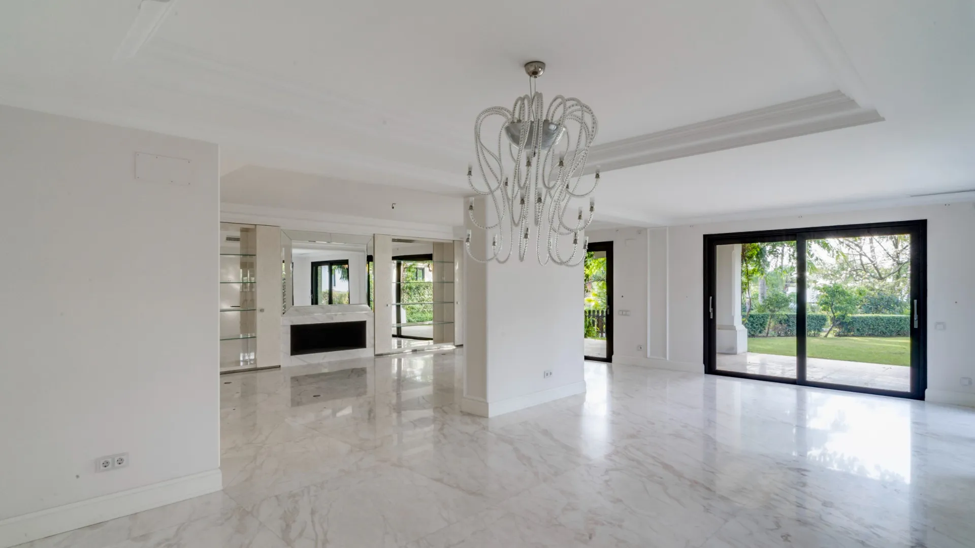 Lomas de Magna Marbella, villa a la venta