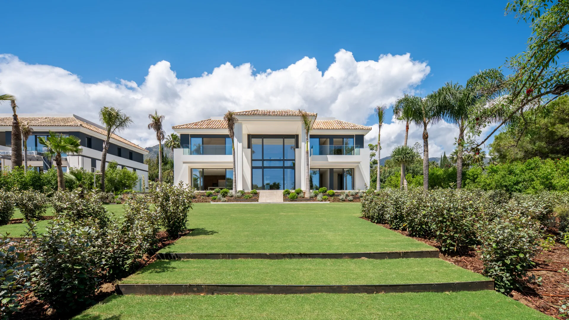 For sale villa in Rocio de Nagüeles with 6 bedrooms