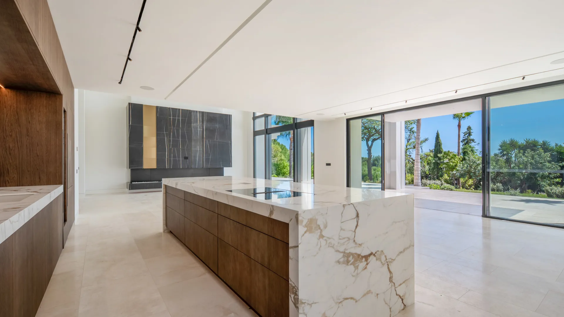 For sale villa in Rocio de Nagüeles with 6 bedrooms