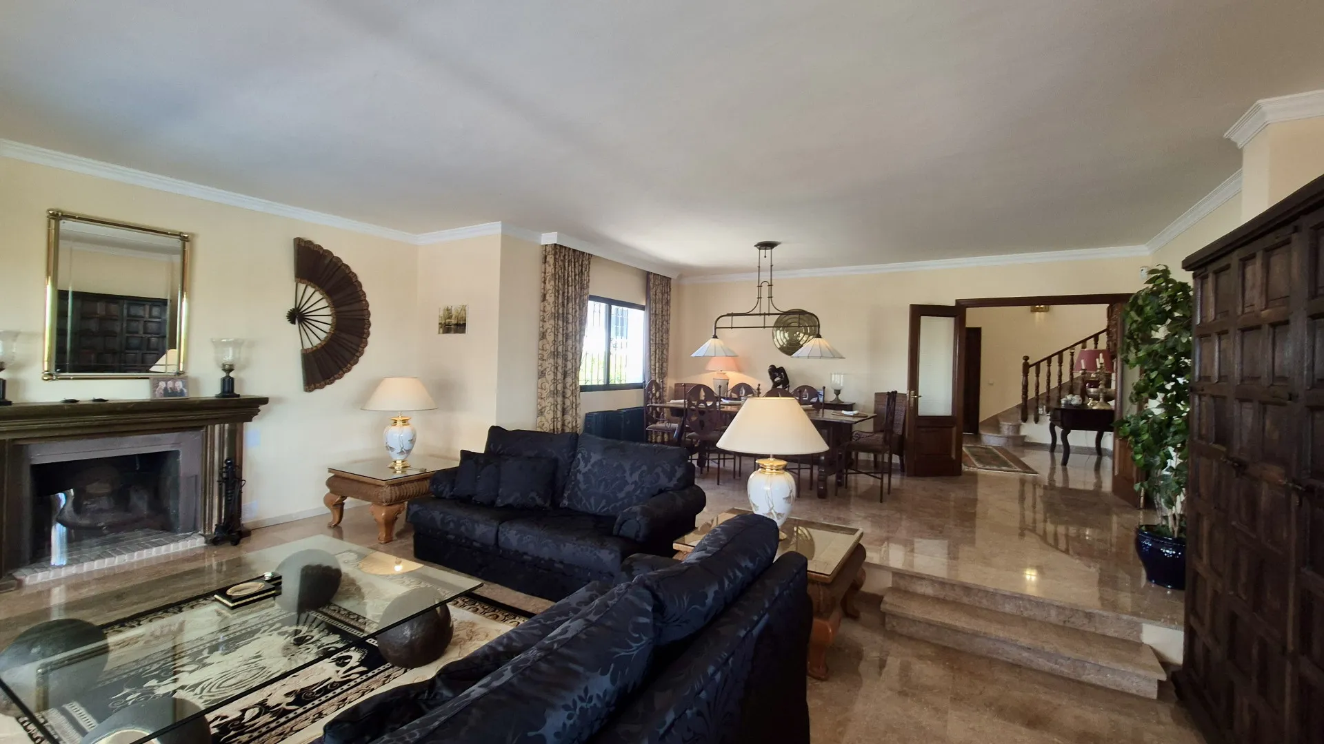 5 bedrooms La Campana villa for sale