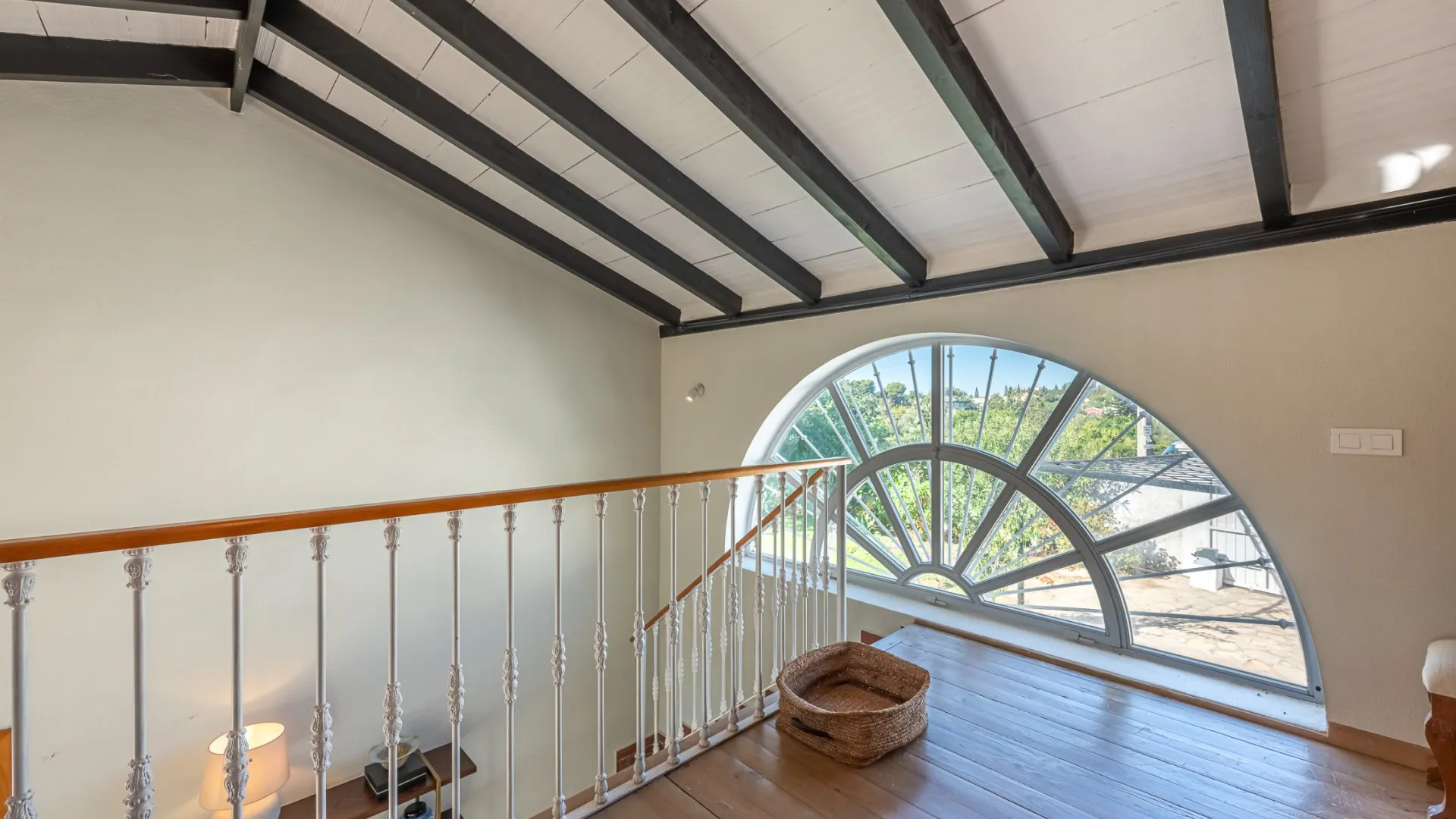 For sale villa with 4 bedrooms in Guadalmina Alta