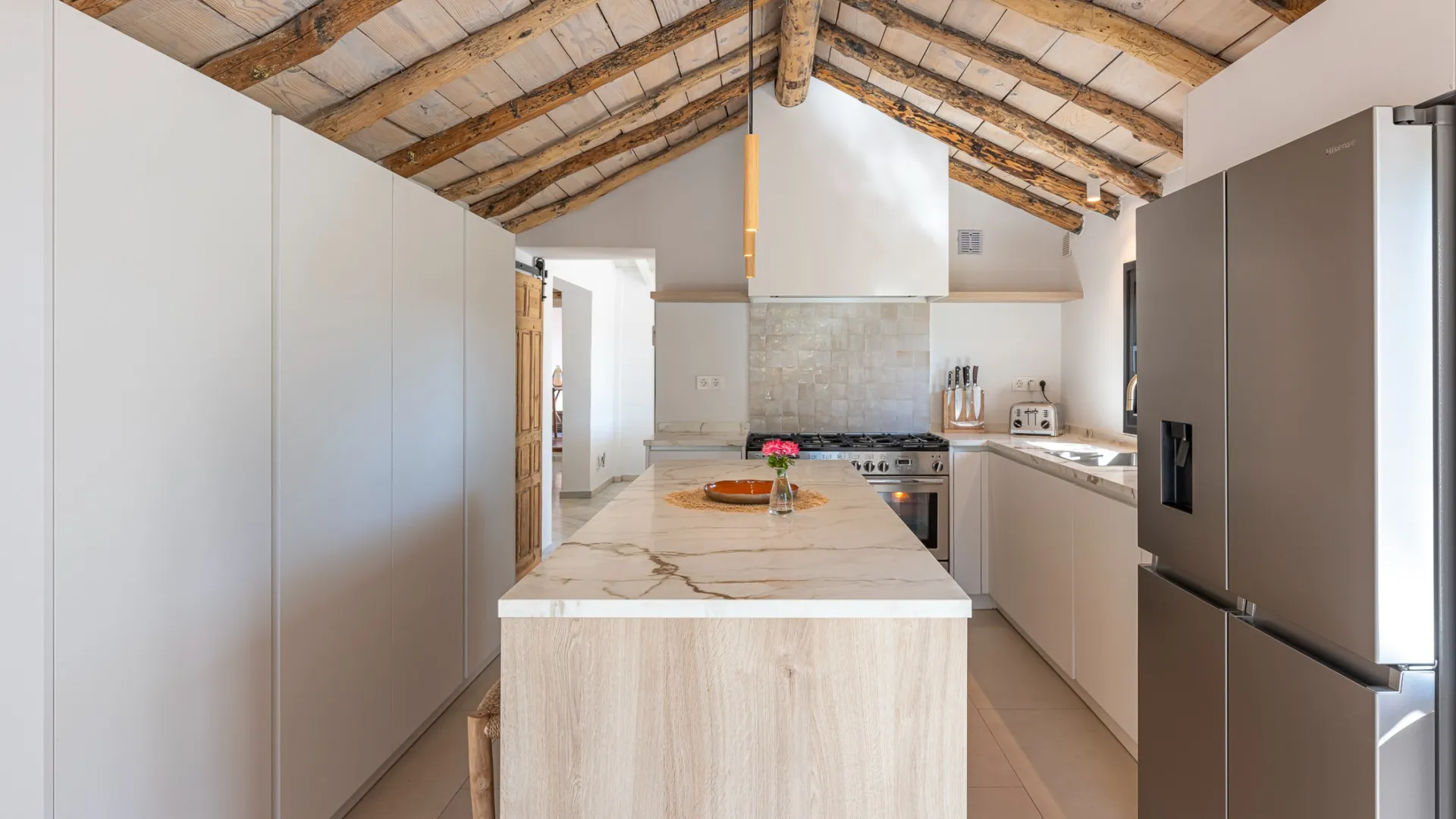 For sale villa with 4 bedrooms in Guadalmina Alta