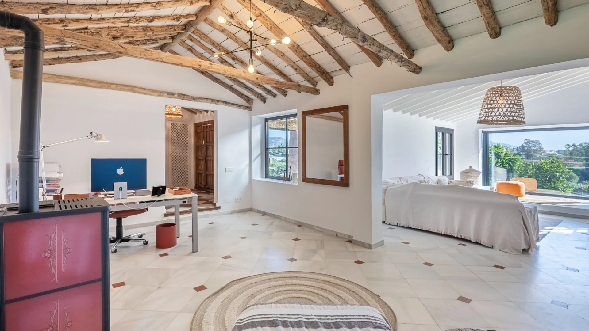 For sale villa with 4 bedrooms in Guadalmina Alta