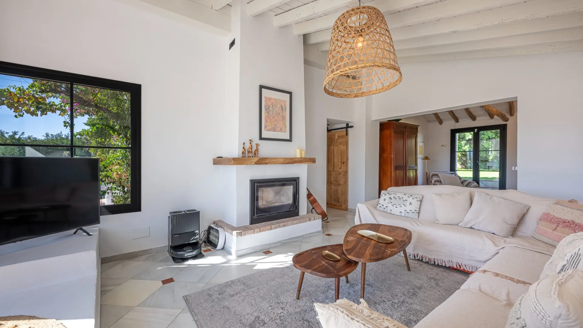 For sale villa with 4 bedrooms in Guadalmina Alta
