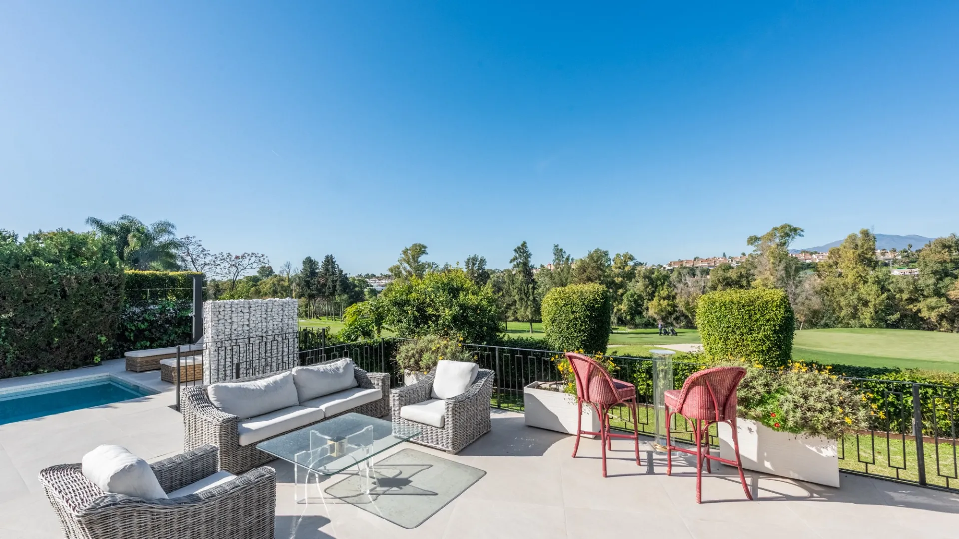 Villa for sale in Guadalmina Alta